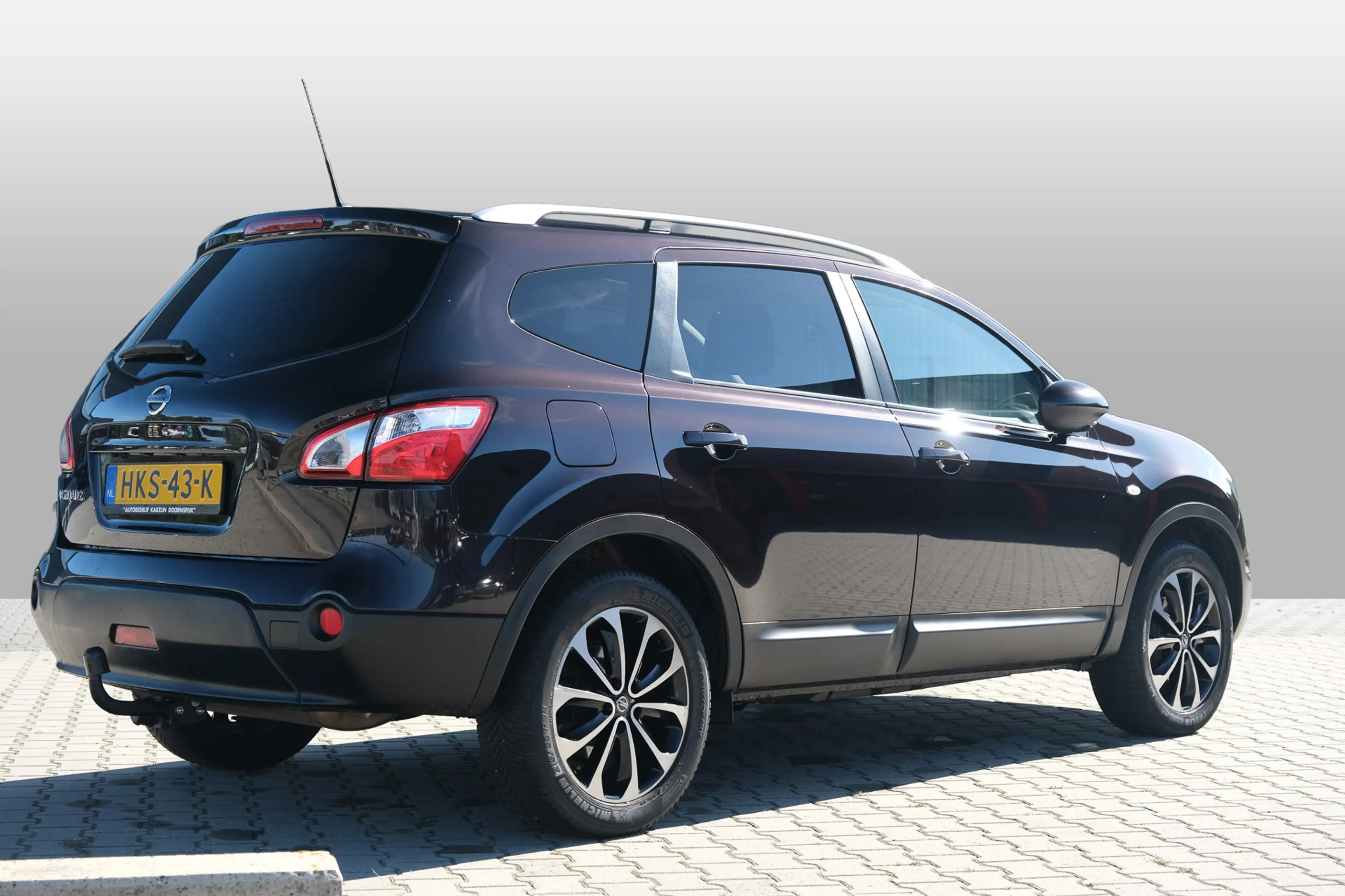 Nissan Qashqai+2 2.0 Tekna — photo 3