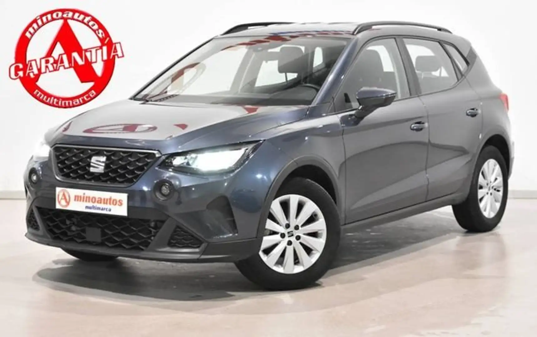 SEAT Arona 1.0 ECOTSI 110 CV DSG STYLE Gris - 1