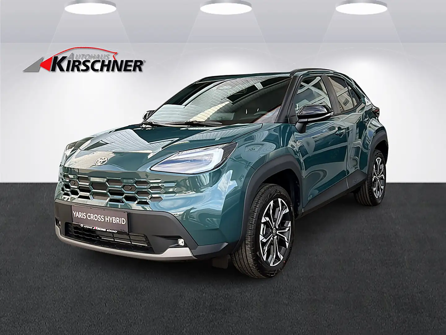 Toyota Yaris Cross 1,5 VVT-i Hybrid Teamplayer Aut. Grün - 1