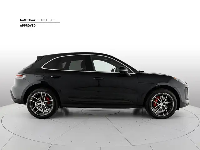 Porsche Macan view 6