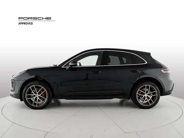 Porsche Macan view 2