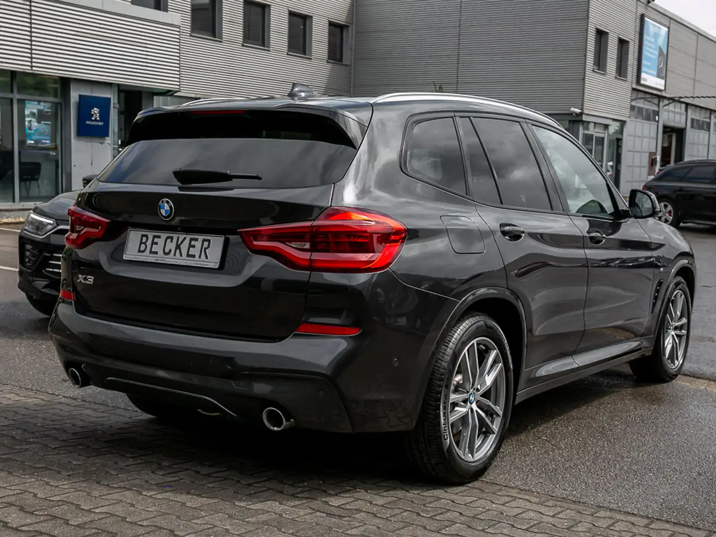 BMW X3 xDrive30d M Sport PANO AHK INNOVATION STANDHZ Grijs - 2