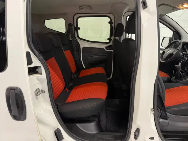 Fiat Qubo view 15