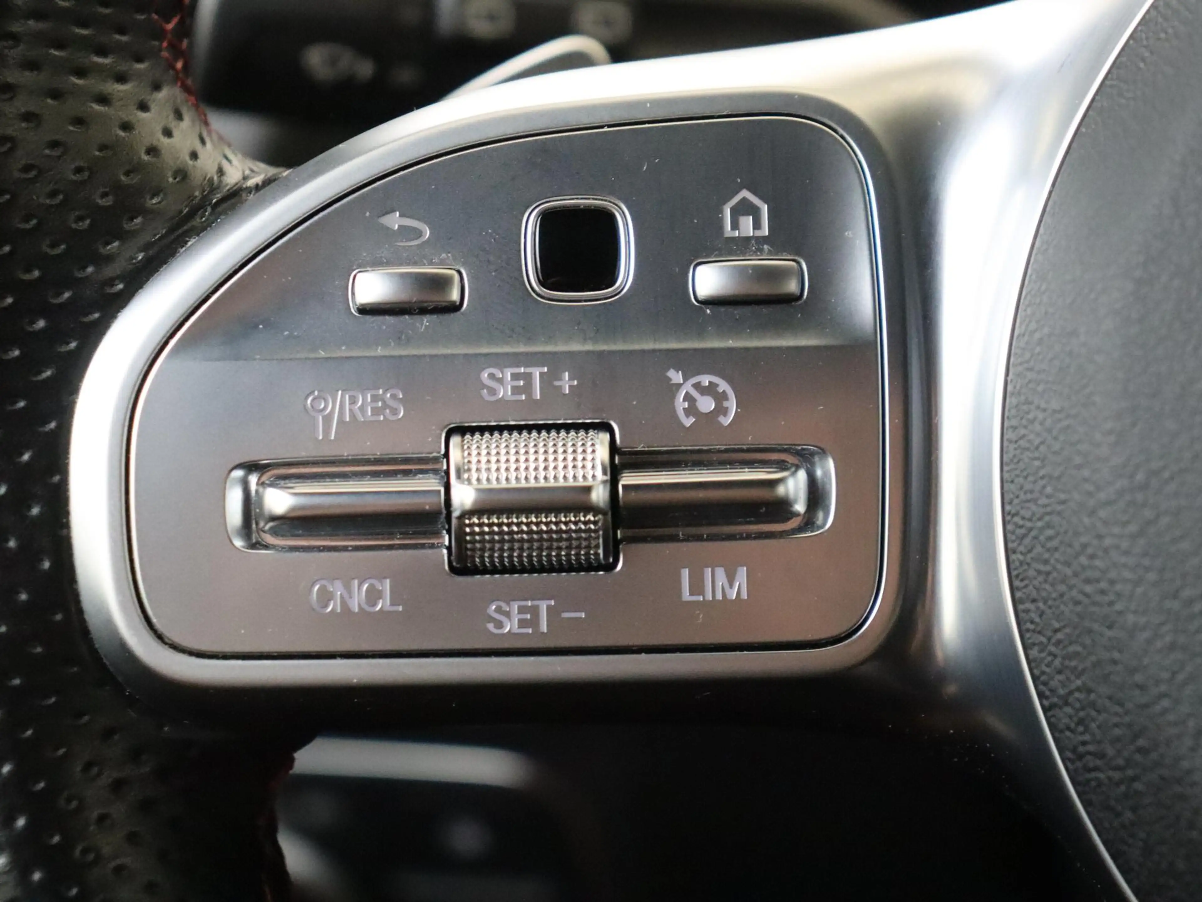 Mercedes-Benz B 180 Business Solution AMG Parkeercamera / Nightpakket — photo 12