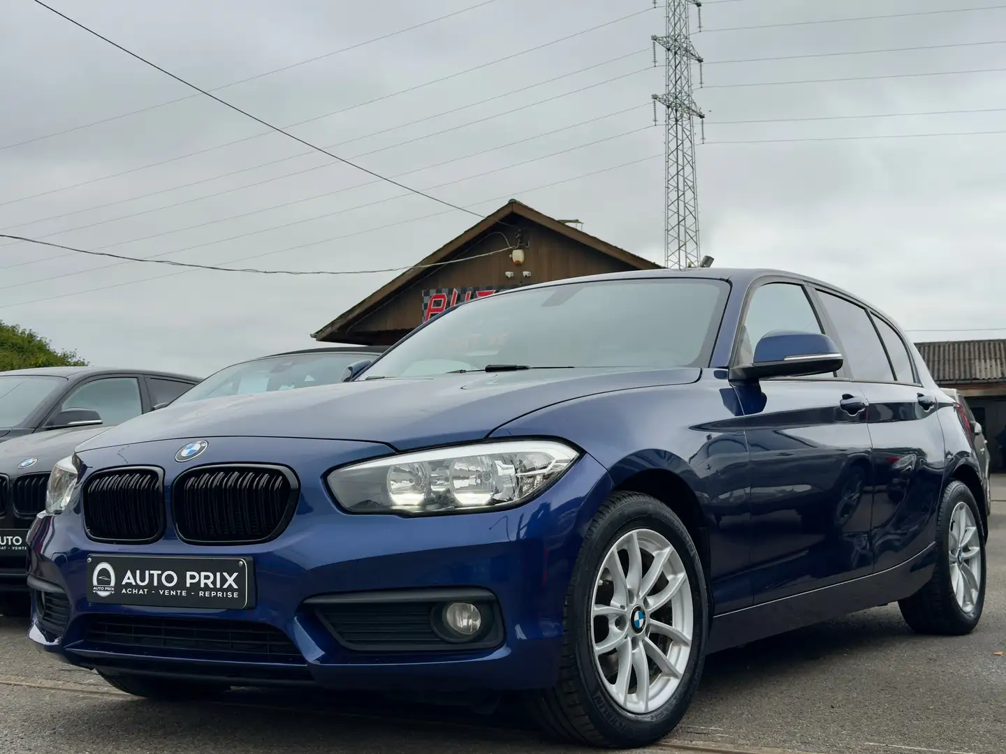 BMW 116 dA Business Edition Navi PDC Cuir LED Euro 6b Bleu - 1