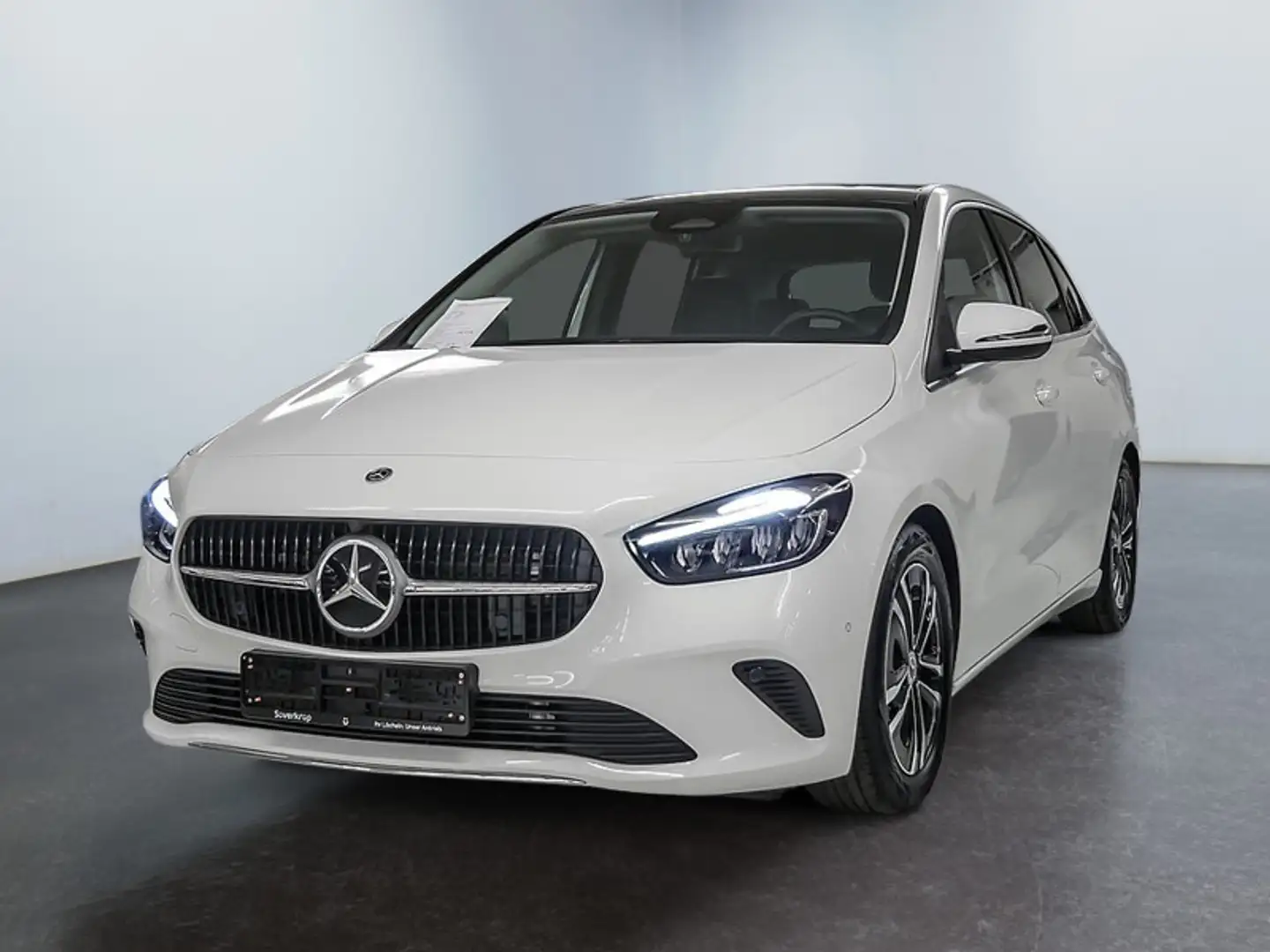 Mercedes-Benz B 180 d , PROGRESSIVE AHK DISTR KAMERA PANO SPUR Weiß - 2