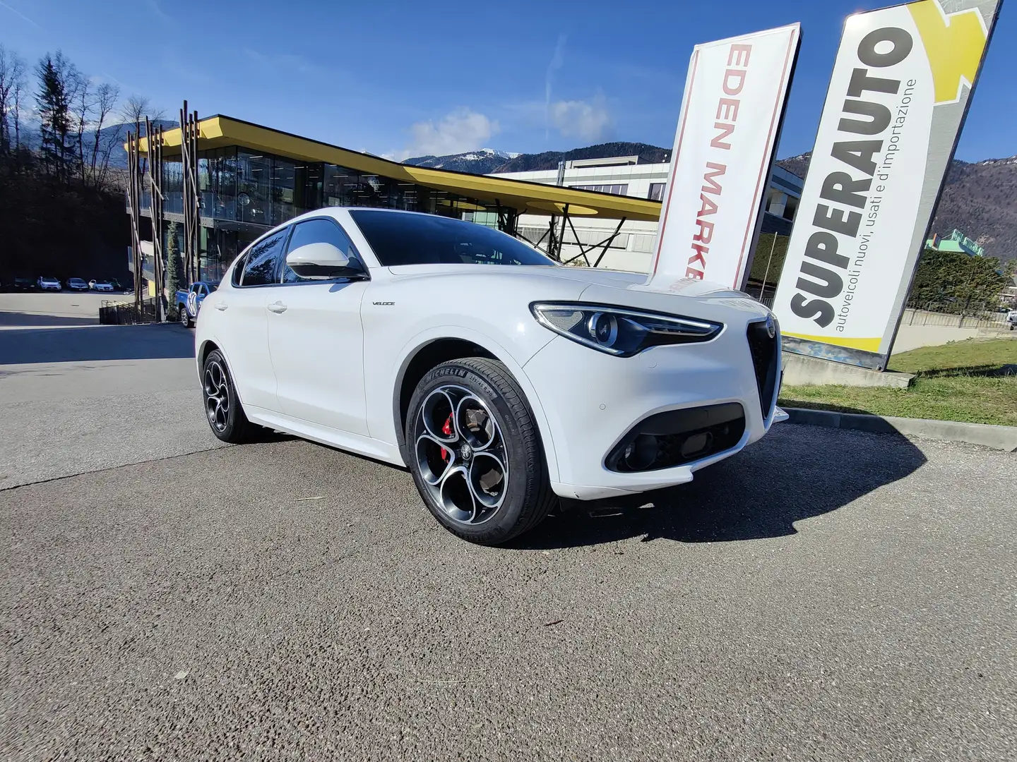 Alfa Romeo Stelvio 2.2 t Veloce Q4 210cv auto Bianco - 2