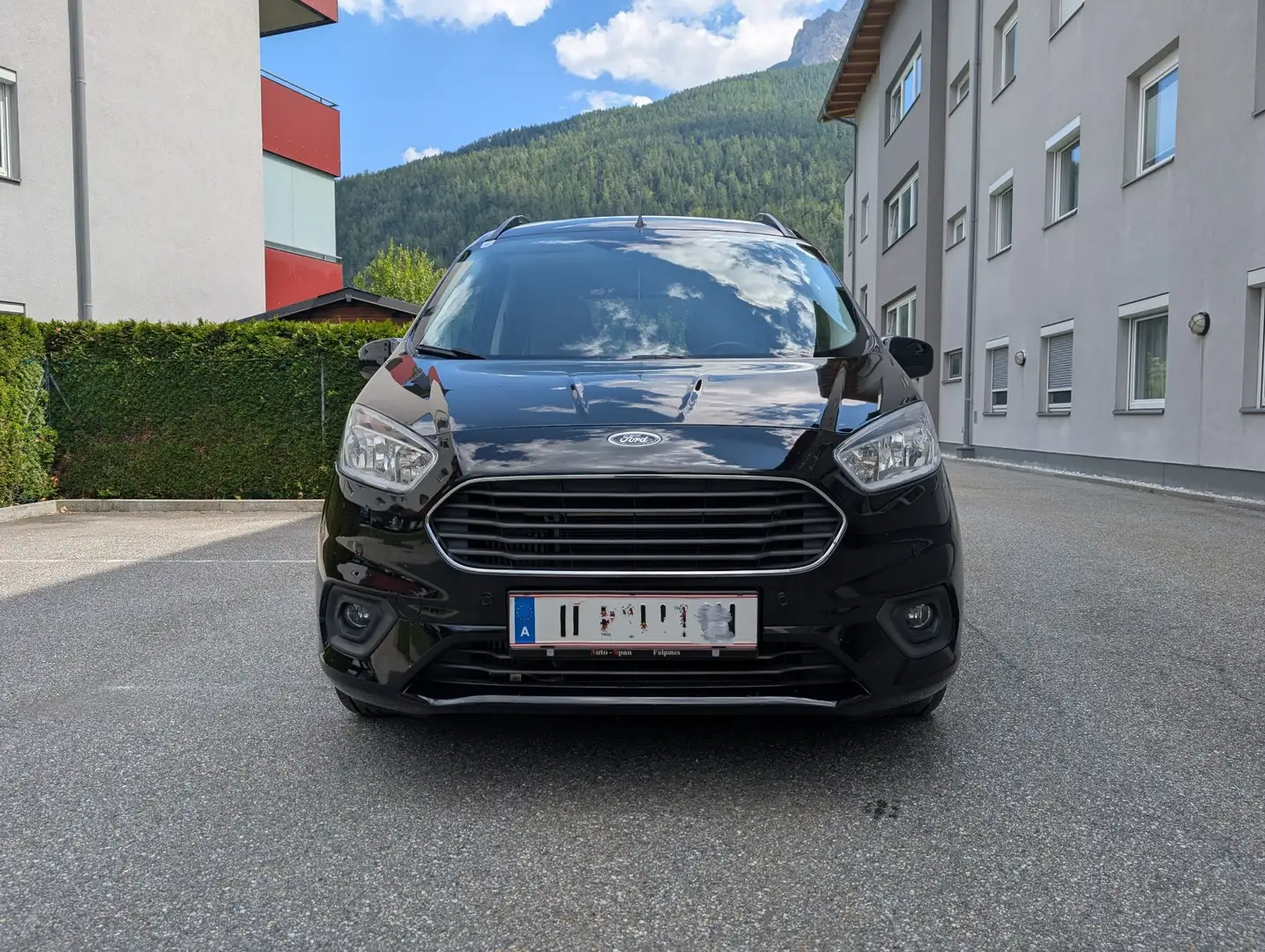 Ford Tourneo Courier 1,0 EcoBoost Titanium *SHZ*Navi*8fach bereift* Negru - 2