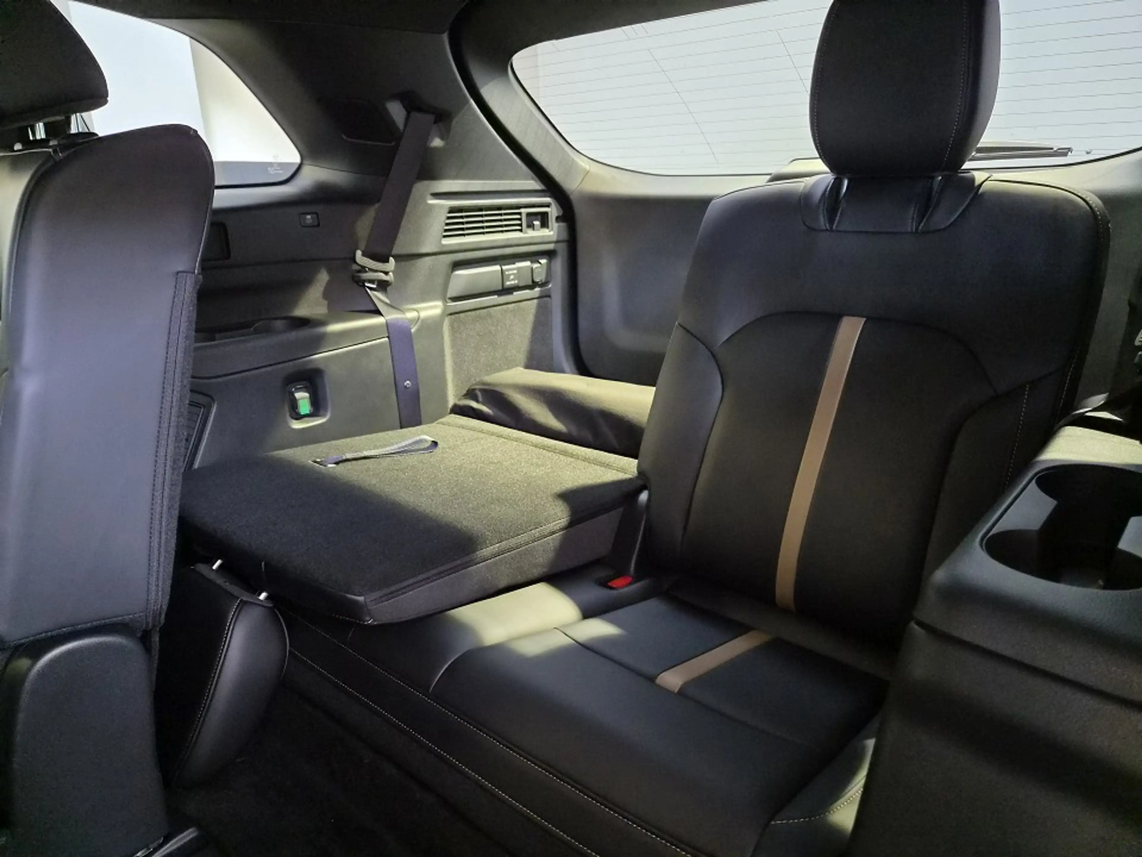 Mazda CX-80 2.5L e-SKY PHEV Homura Plus *0,5% Versteuerung* — photo 6