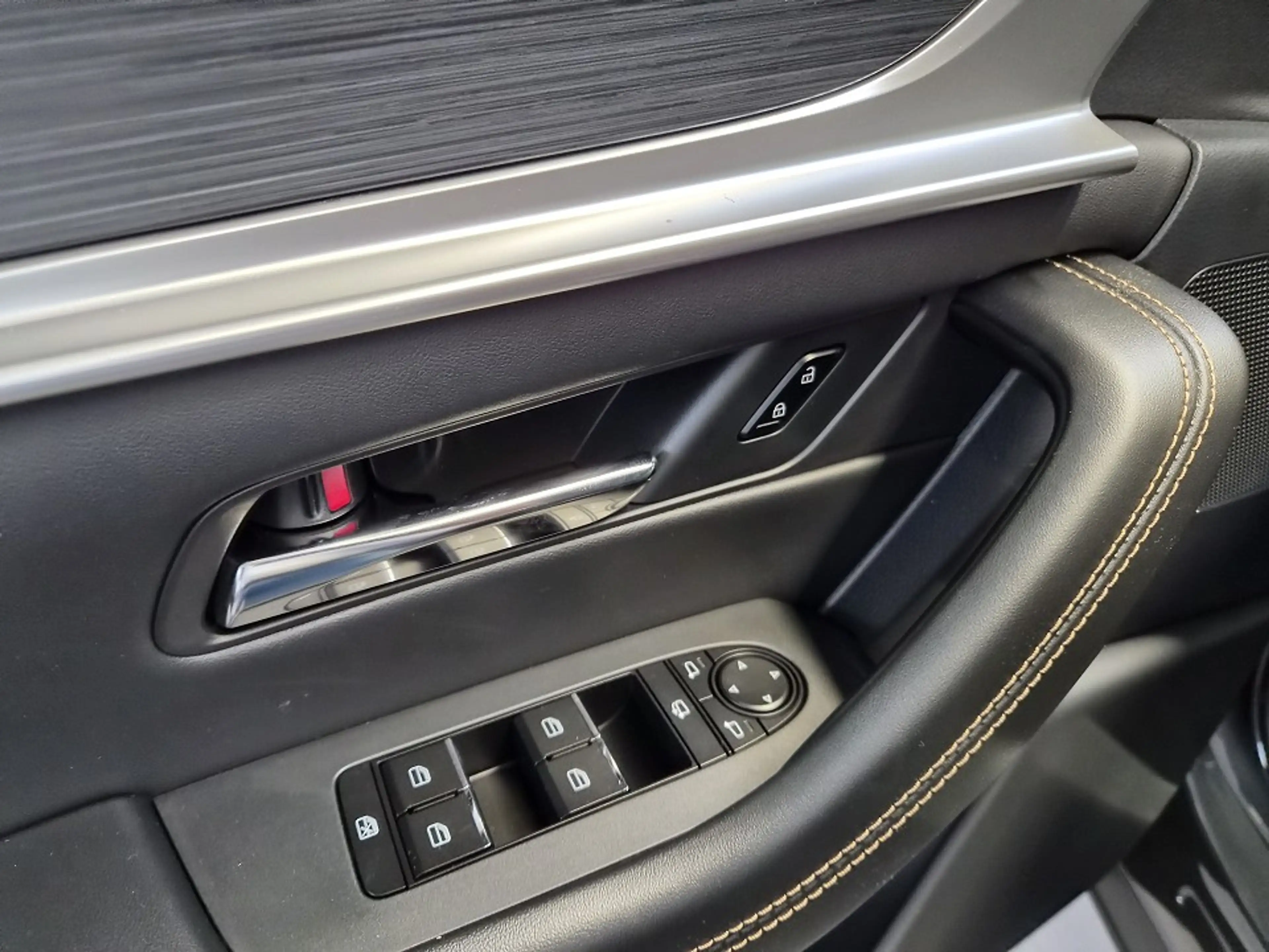 Mazda CX-80 2.5L e-SKY PHEV Homura Plus *0,5% Versteuerung* — photo 10