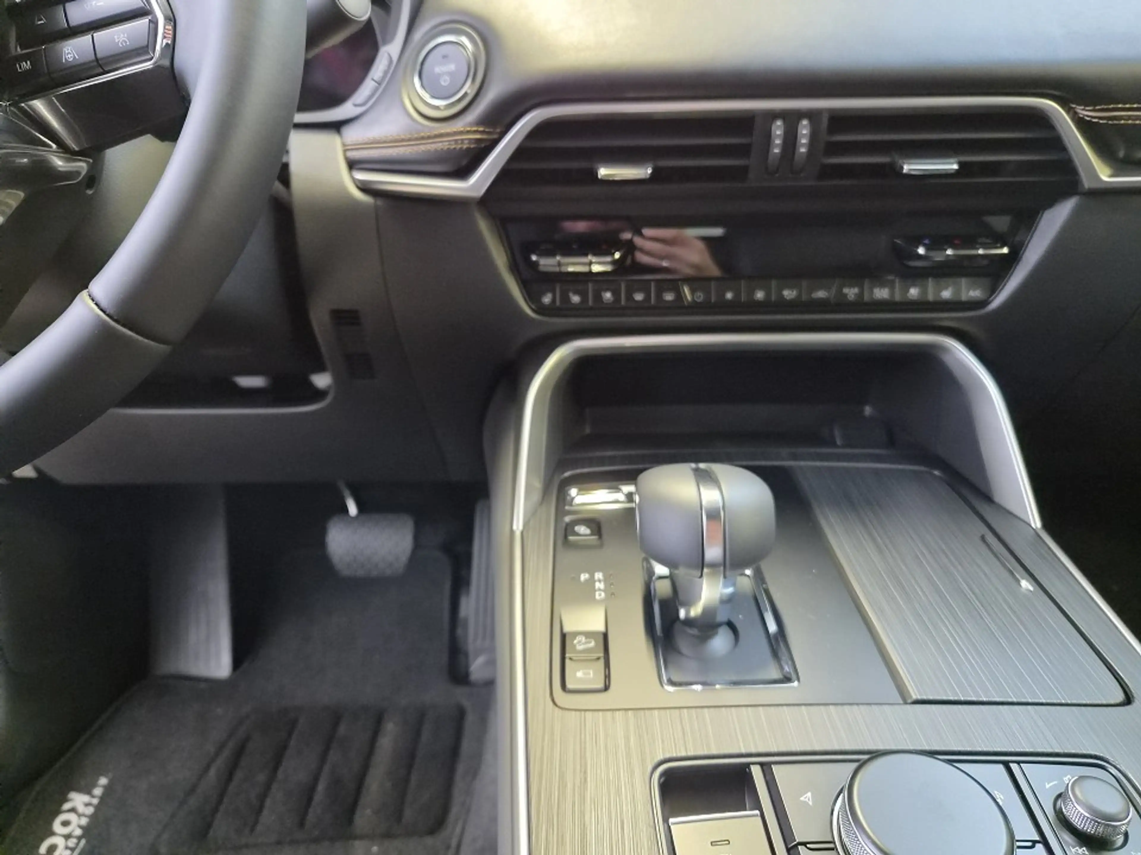 Mazda CX-80 2.5L e-SKY PHEV Homura Plus *0,5% Versteuerung* — photo 9