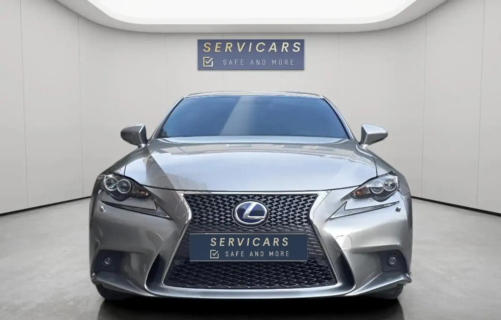Lexus IS 300 IS 300h 2.5i F-Sport Line E-CVT/GARANTIE 12 MOIS Silber - 2