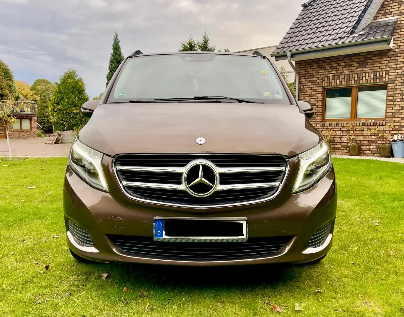 Mercedes-Benz V 220 V 220 CDI/d, 250 CDI/BT/d EDITION kompakt (447.811 Braun - 1