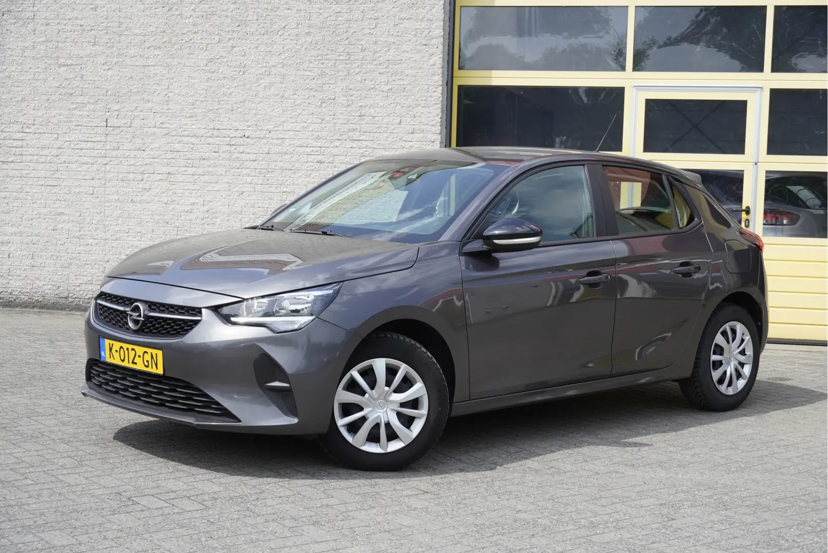 Opel Corsa 1.2 5drs Edition BJ2021 Audio | Airco | Cruise con Grijs - 2