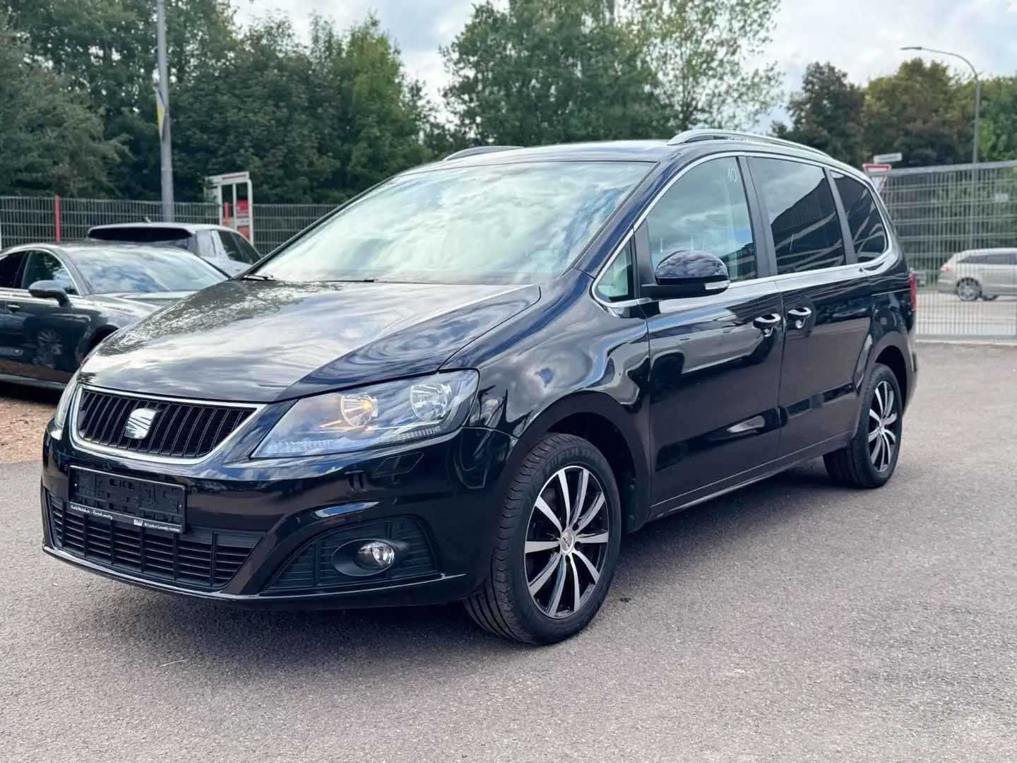 SEAT Alhambra 2.0 TDi 7-Sitzer+ZR bei 209000 km neu Schwarz - 1