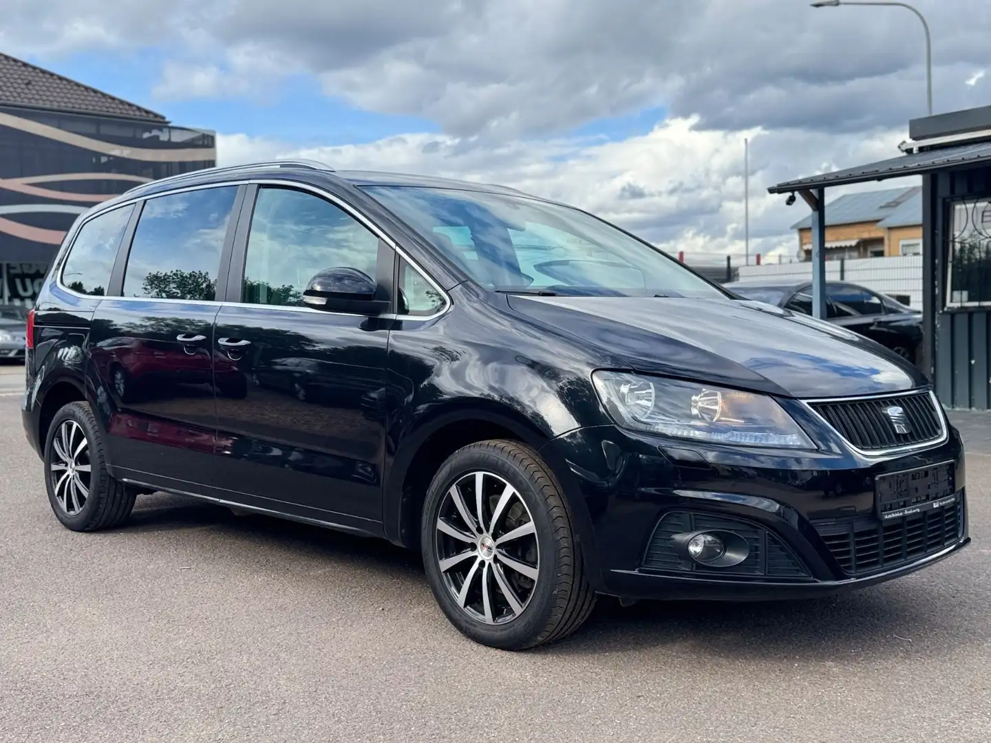 SEAT Alhambra 2.0 TDi 7-Sitzer+ZR bei 209000 km neu Schwarz - 2