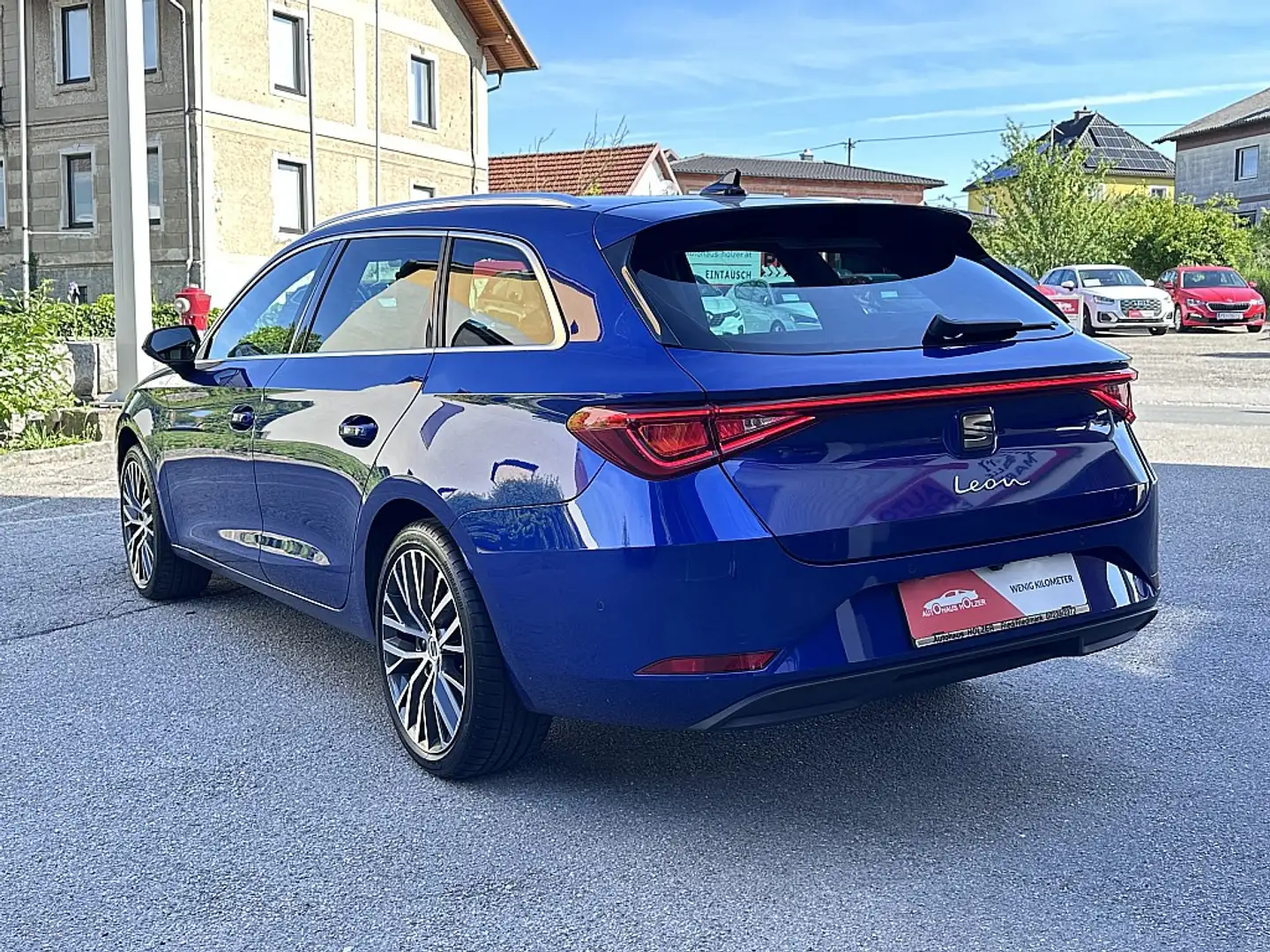 SEAT Leon ST 1,5 TSI ACT Xcellence *LED, NAVI, Winterpaket* Blau - 2