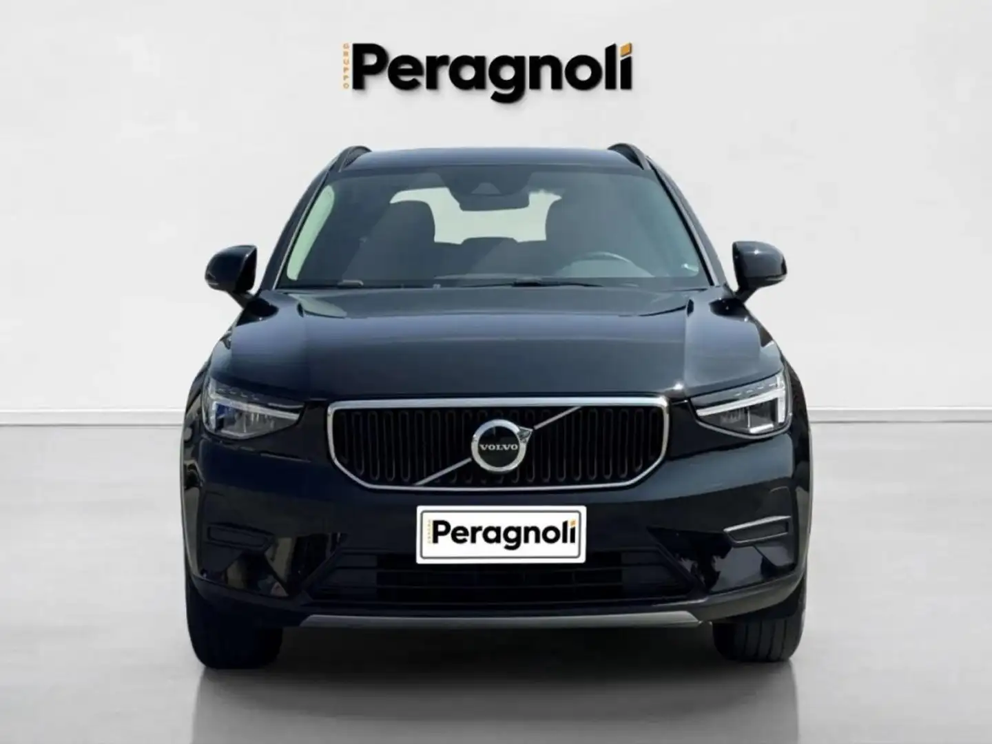 Volvo XC40 T2 ESSENTIAL AUTOMATICA Schwarz - 2
