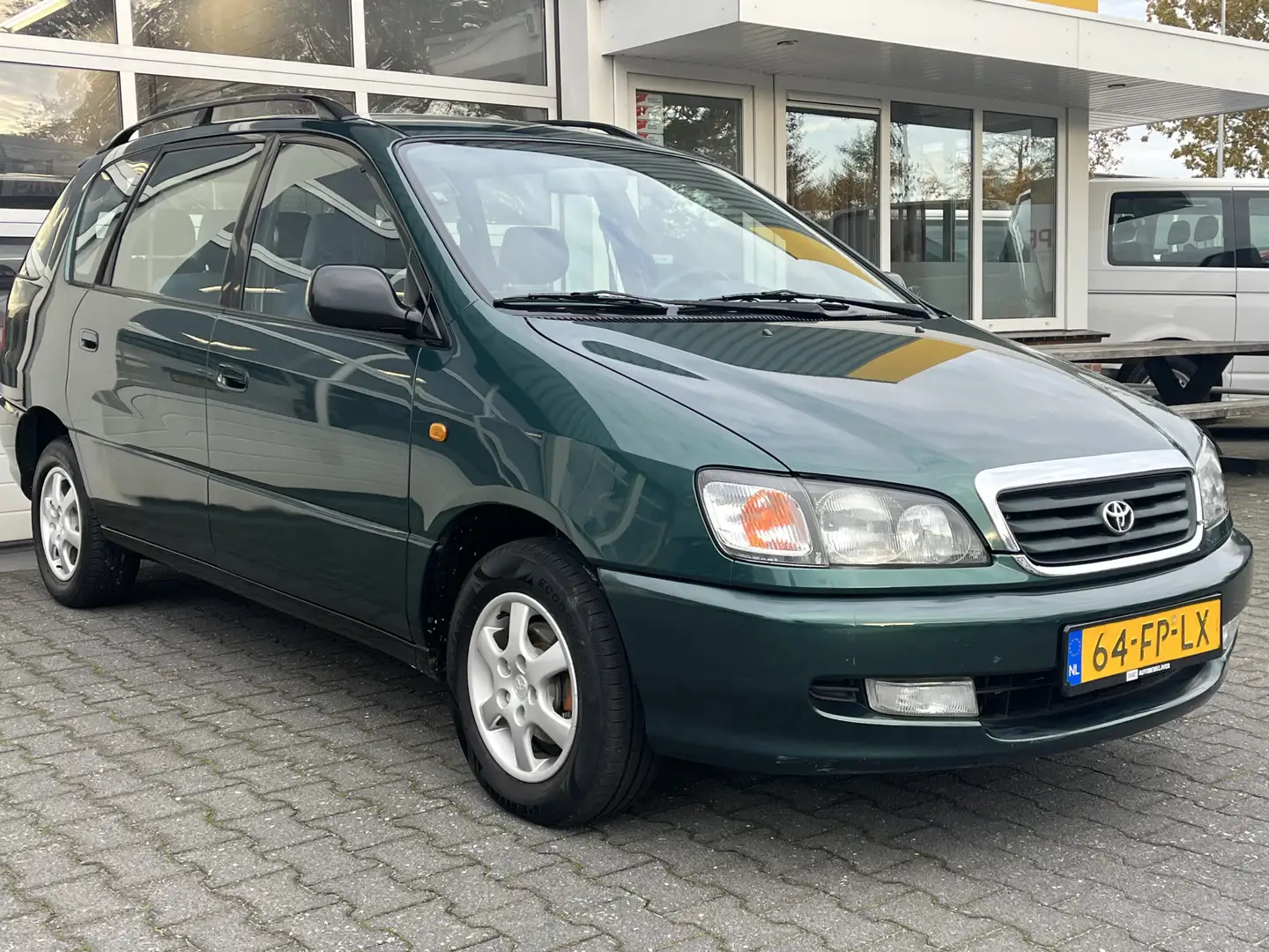 Toyota Picnic 2.0 GXi - 7-persoons Airco Vert - 1