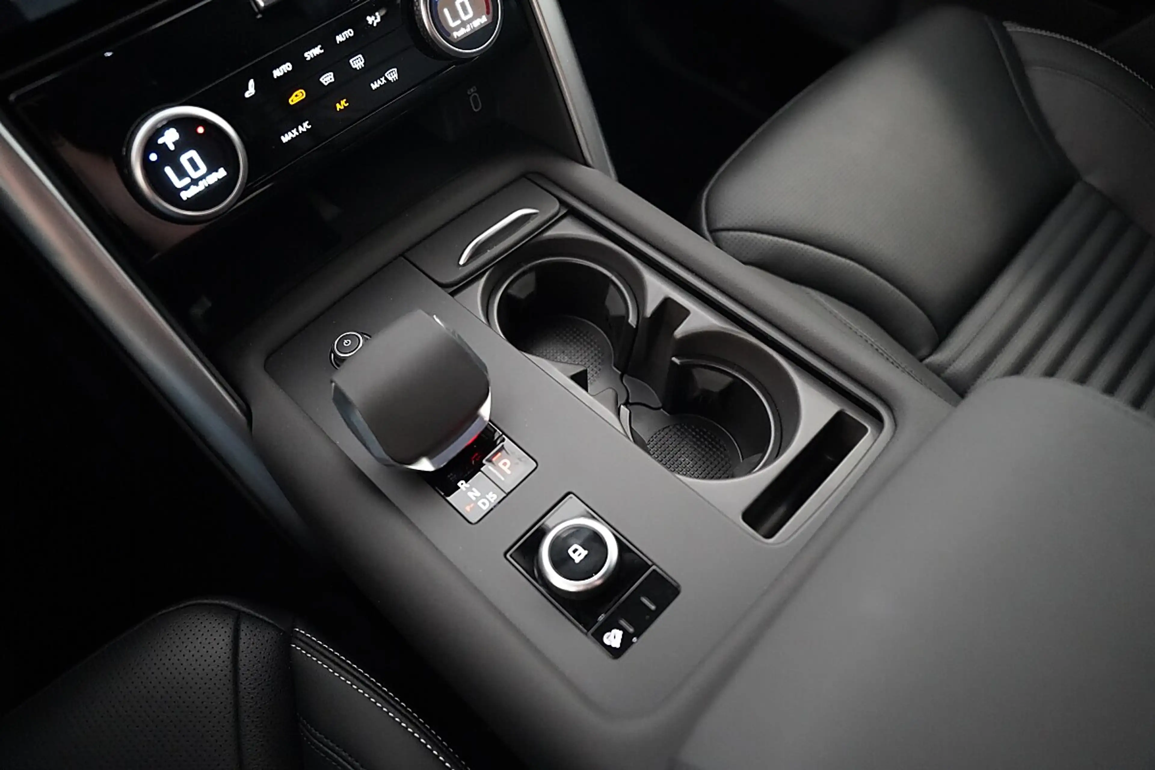 Land Rover Discovery S D250 — photo 15