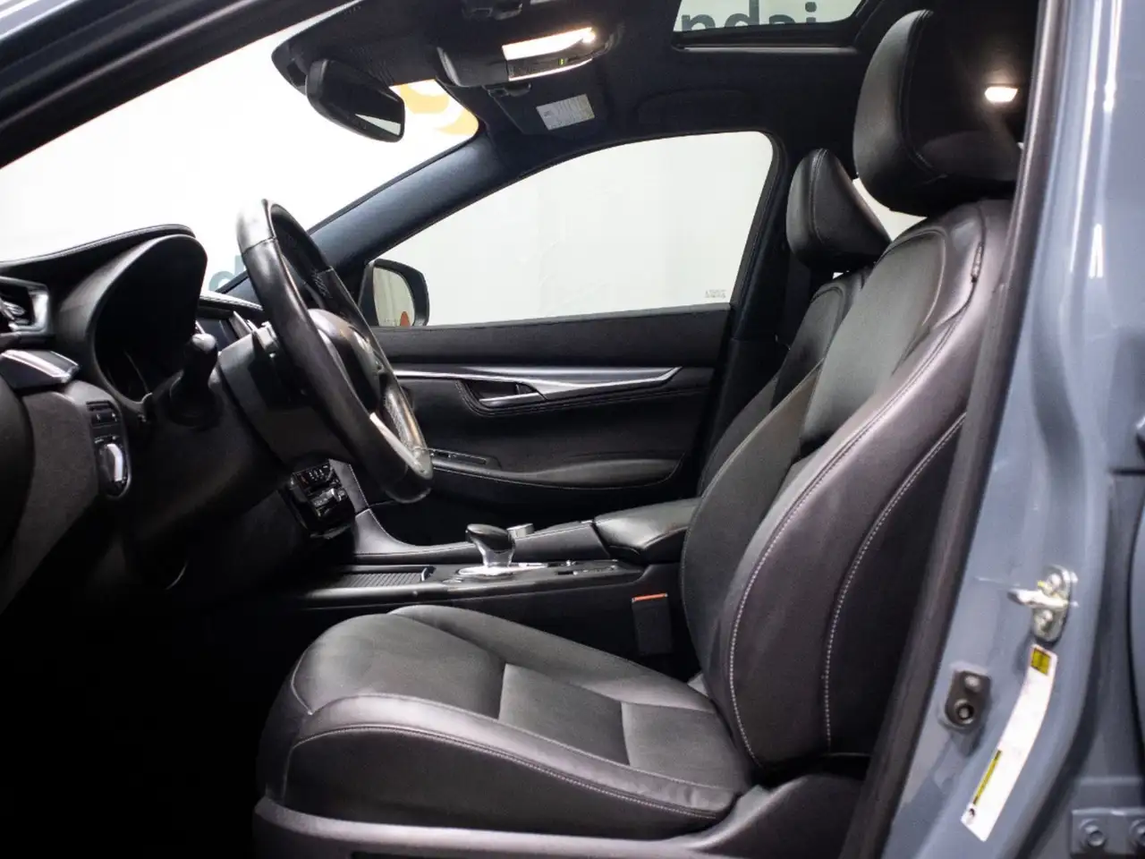 Infiniti QX55 снимка Infiniti QX55