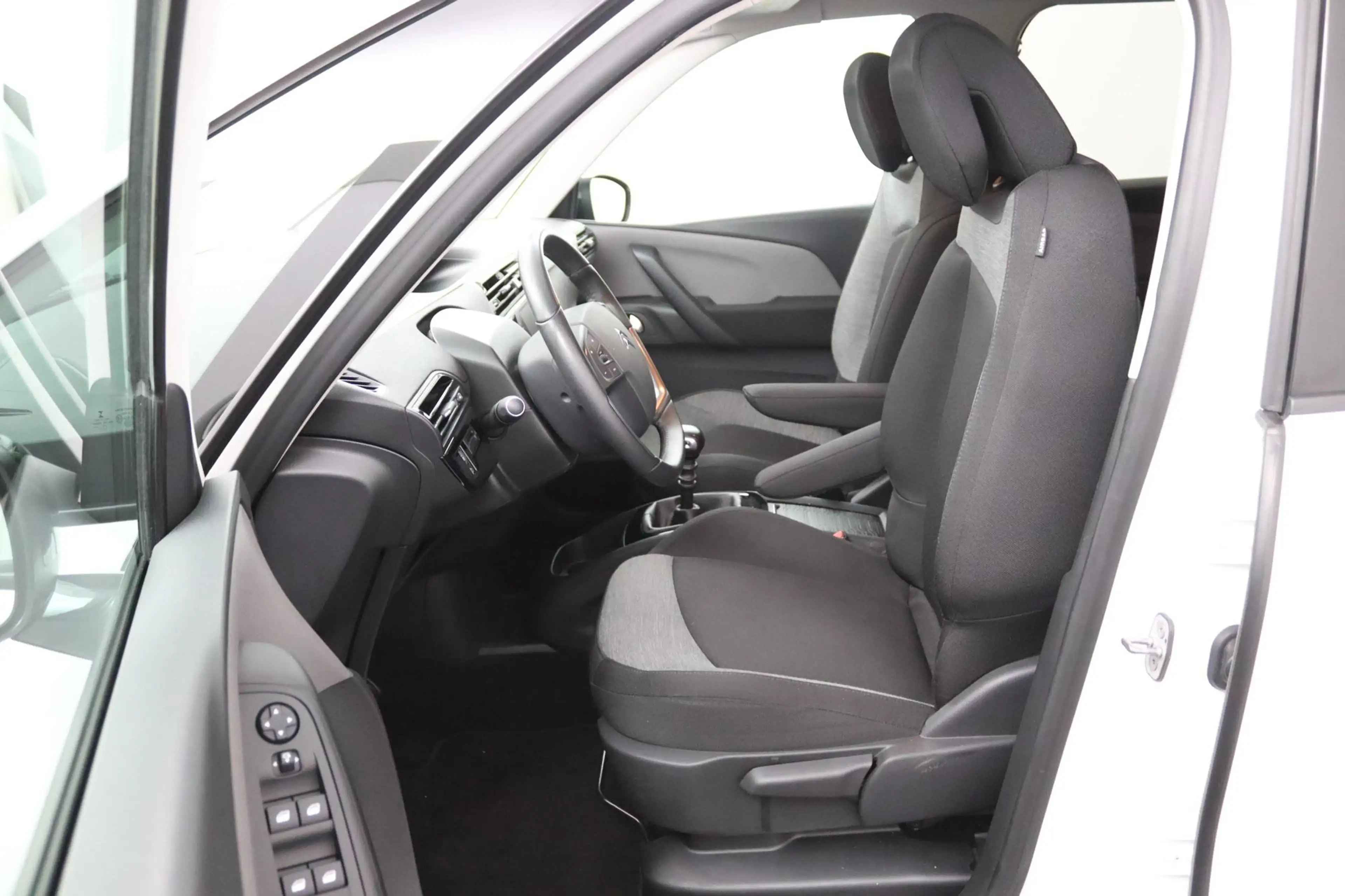 Citroen Grand C4 SpaceTourer 1.2 PureTech*7-ZITS*CAM*HAAK*CARPLAY*NAVI*CRUISE* — photo 6