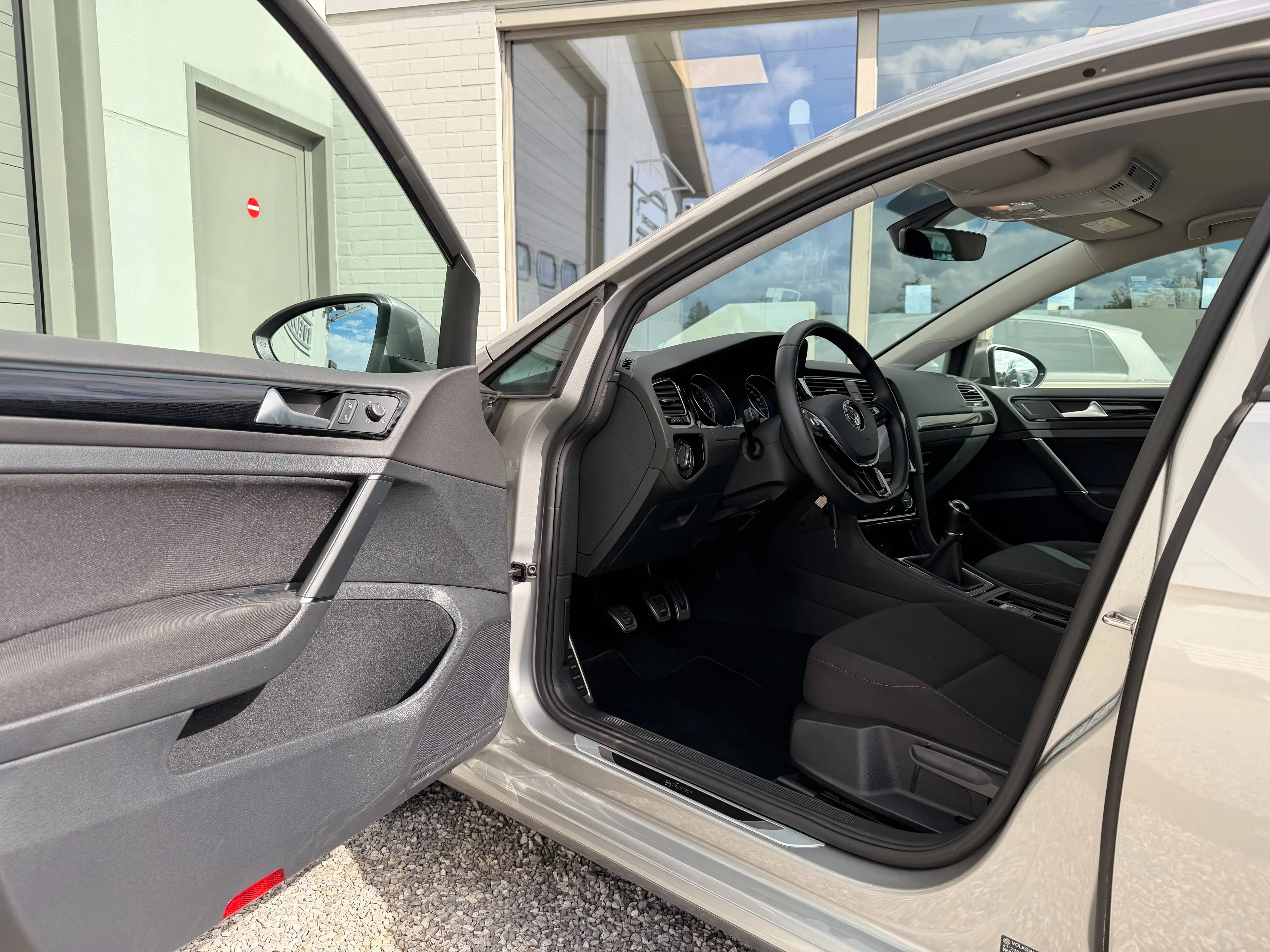 Volkswagen Golf 1.0 115PK SOUND // CAMERA // CARPLAY // 1ste eigenaar — photo 5