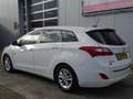 Hyundai i30 Wagon 1.6 GDI i-Motion Plus, Cruise, Clima, Navi, Wit - thumbnail 2