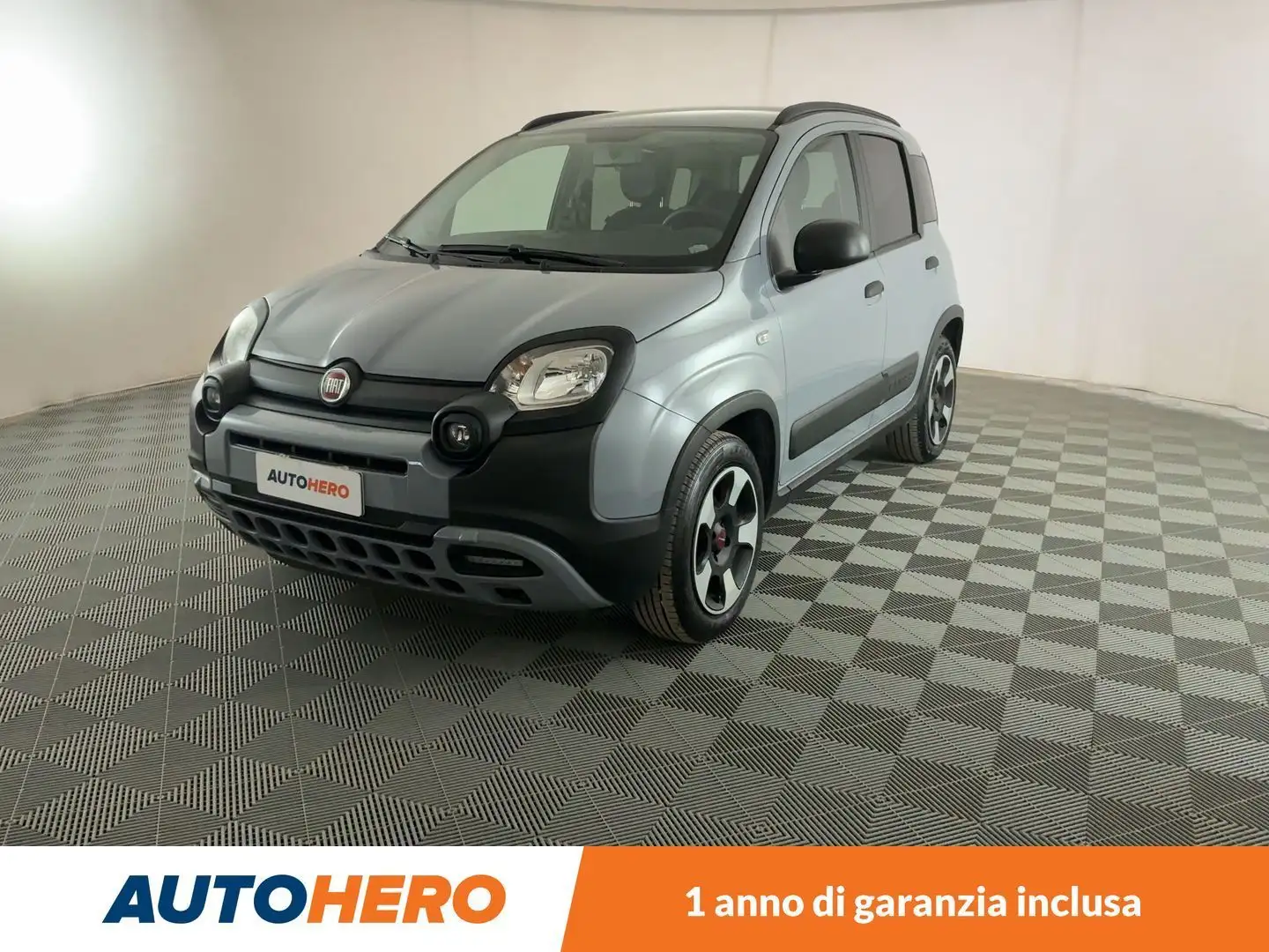 Fiat Panda 1.0 Mild-Hybrid Cross MHEV Grigio - 1