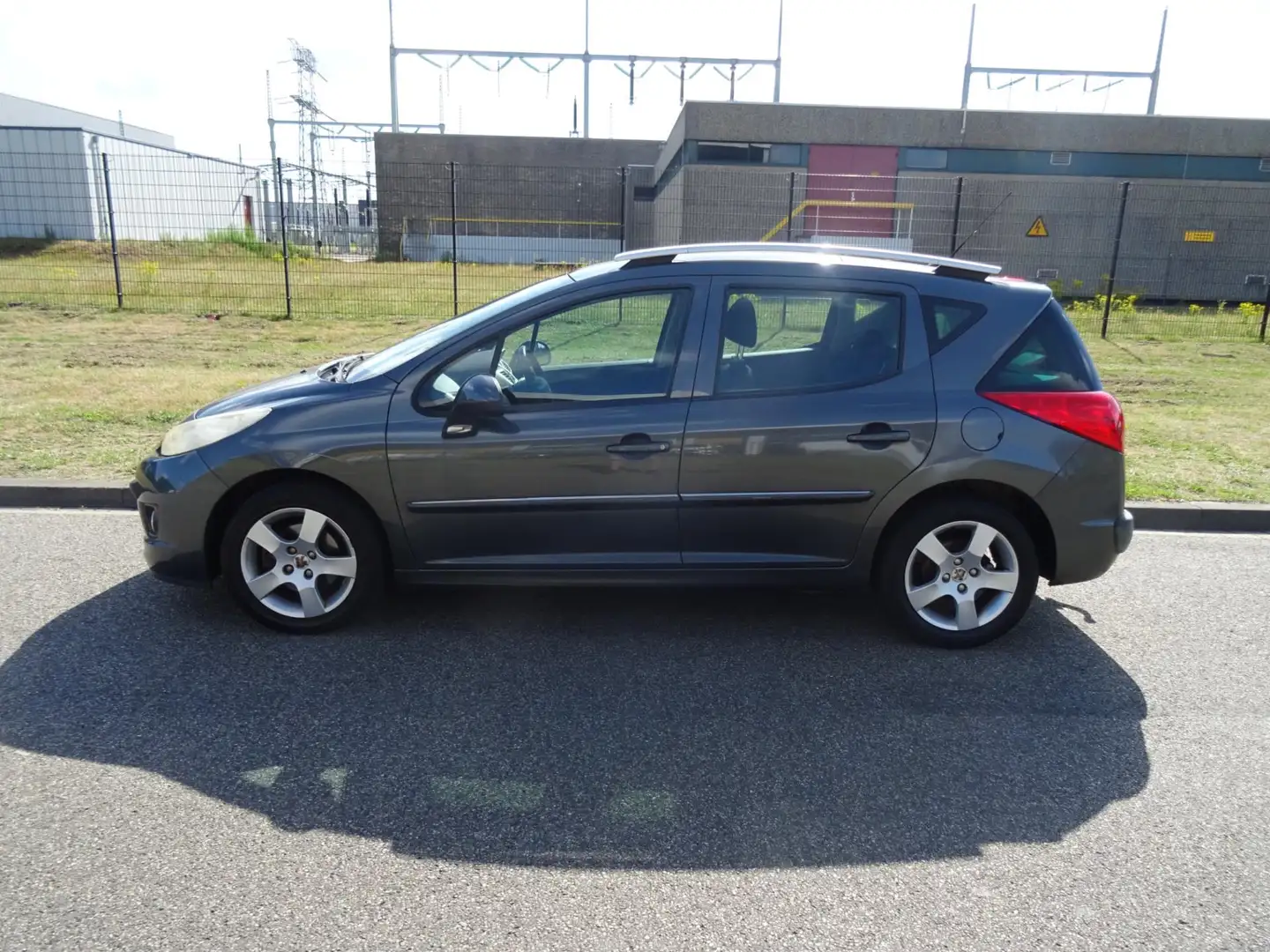 Peugeot 207 SW 1.6 VTi Première Grijs - 2