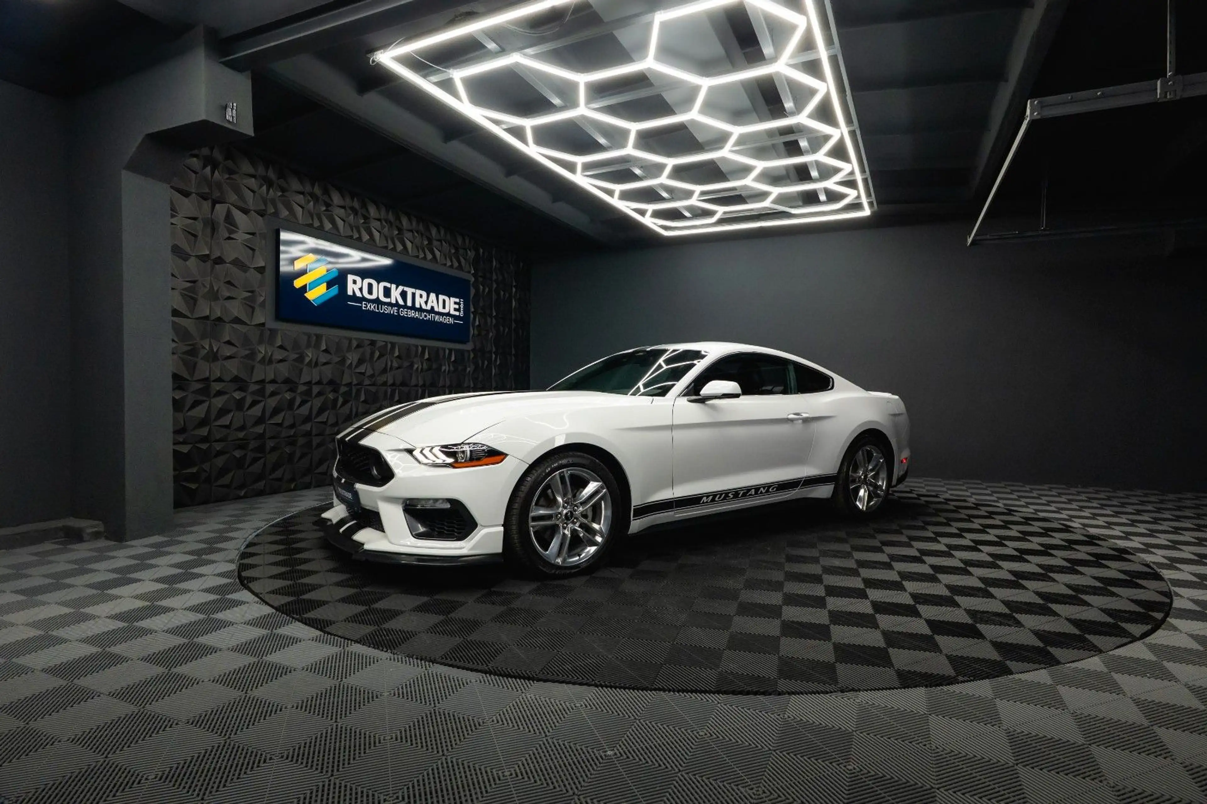 Ford Mustang Shelby GT 500 Coupe Performance PREMIUM — photo 2