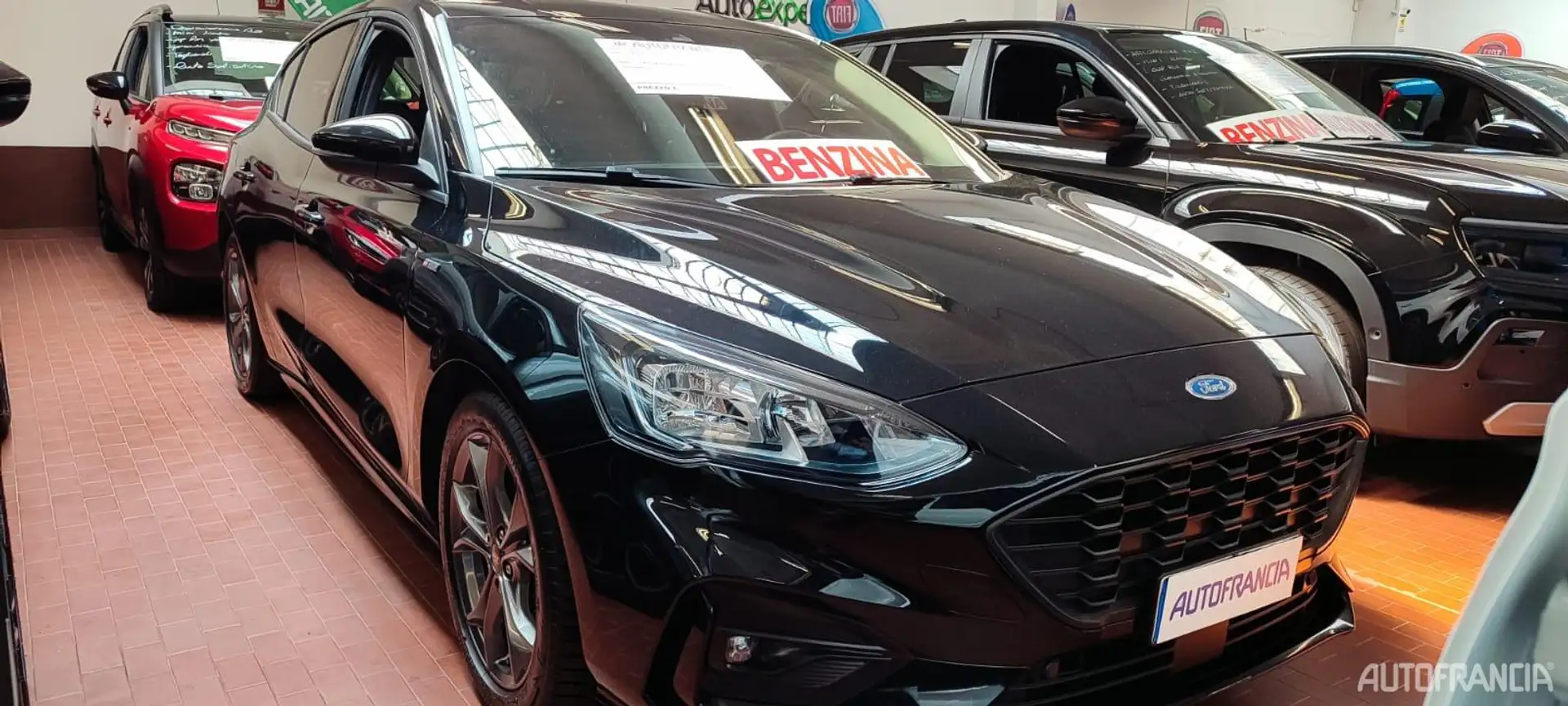 Ford FOCUS - 1.0 ECOBOOST 125CV ST-LINE Nero - 2