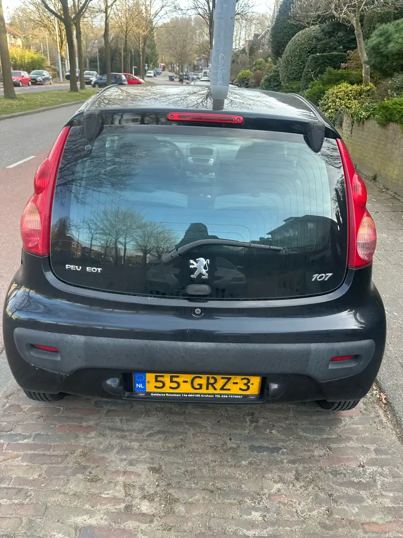 Peugeot 107 1.0-12V XR Fekete - 2