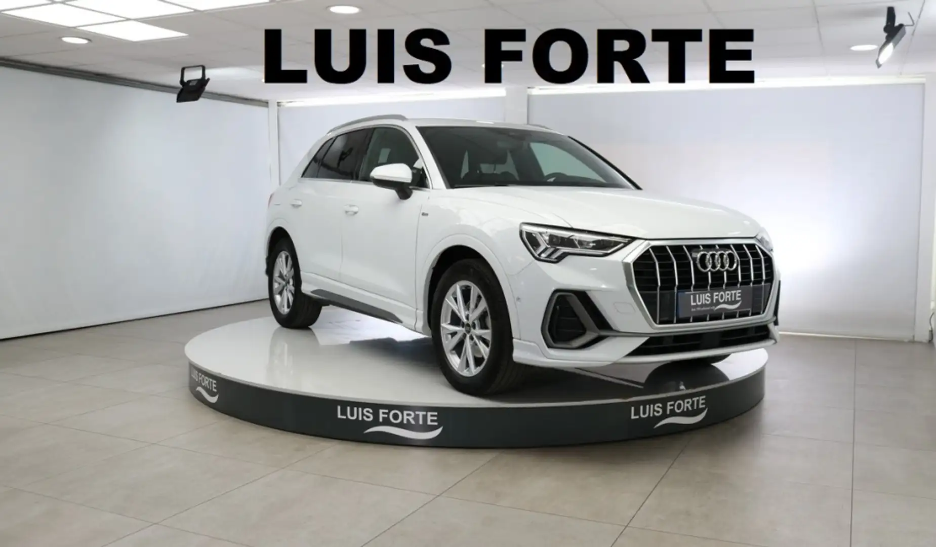 Audi Q3 35 TDI S line S tronic 110kW Weiß - 1