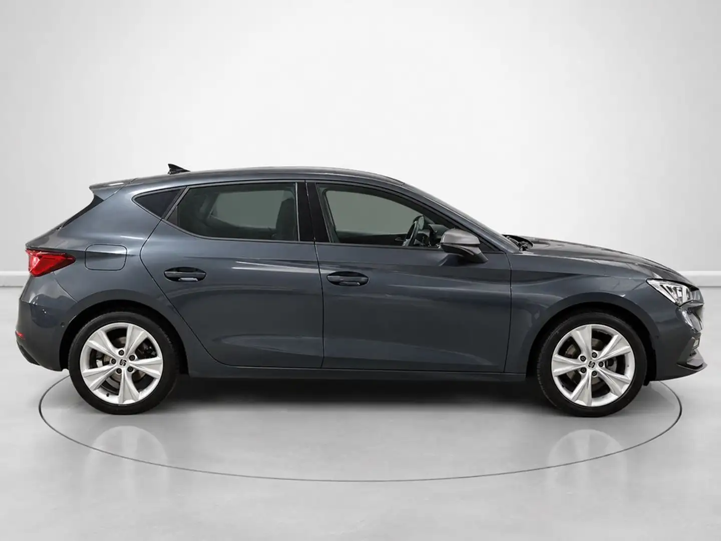 SEAT Leon 1.0 eTSI S&S FR 25º Aniversario DSG-7 110 Gris - 2