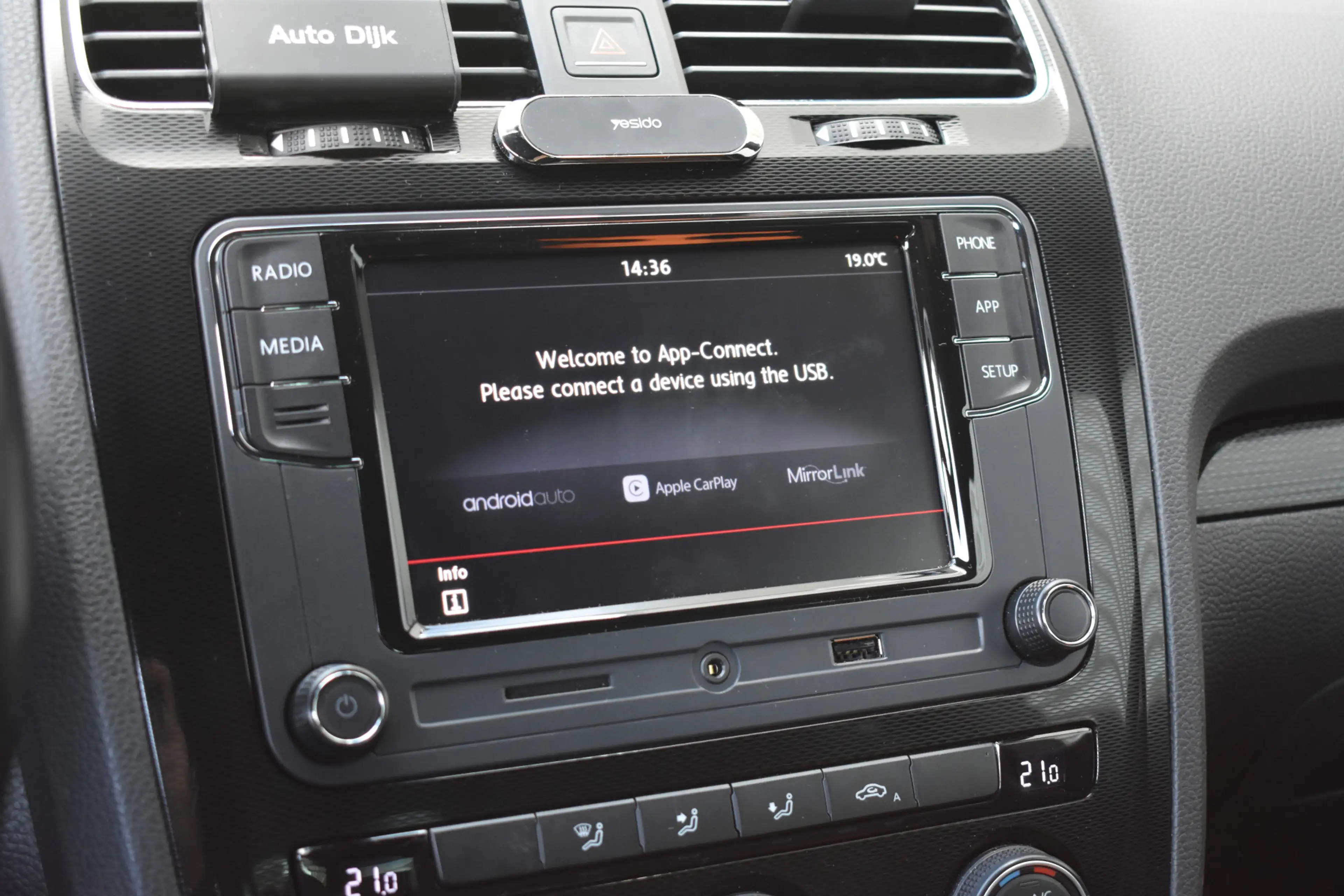 Volkswagen Scirocco 2.0 TSI Facelift LED/Bi-Xenon | DSG | Carplay | Ca — photo 21