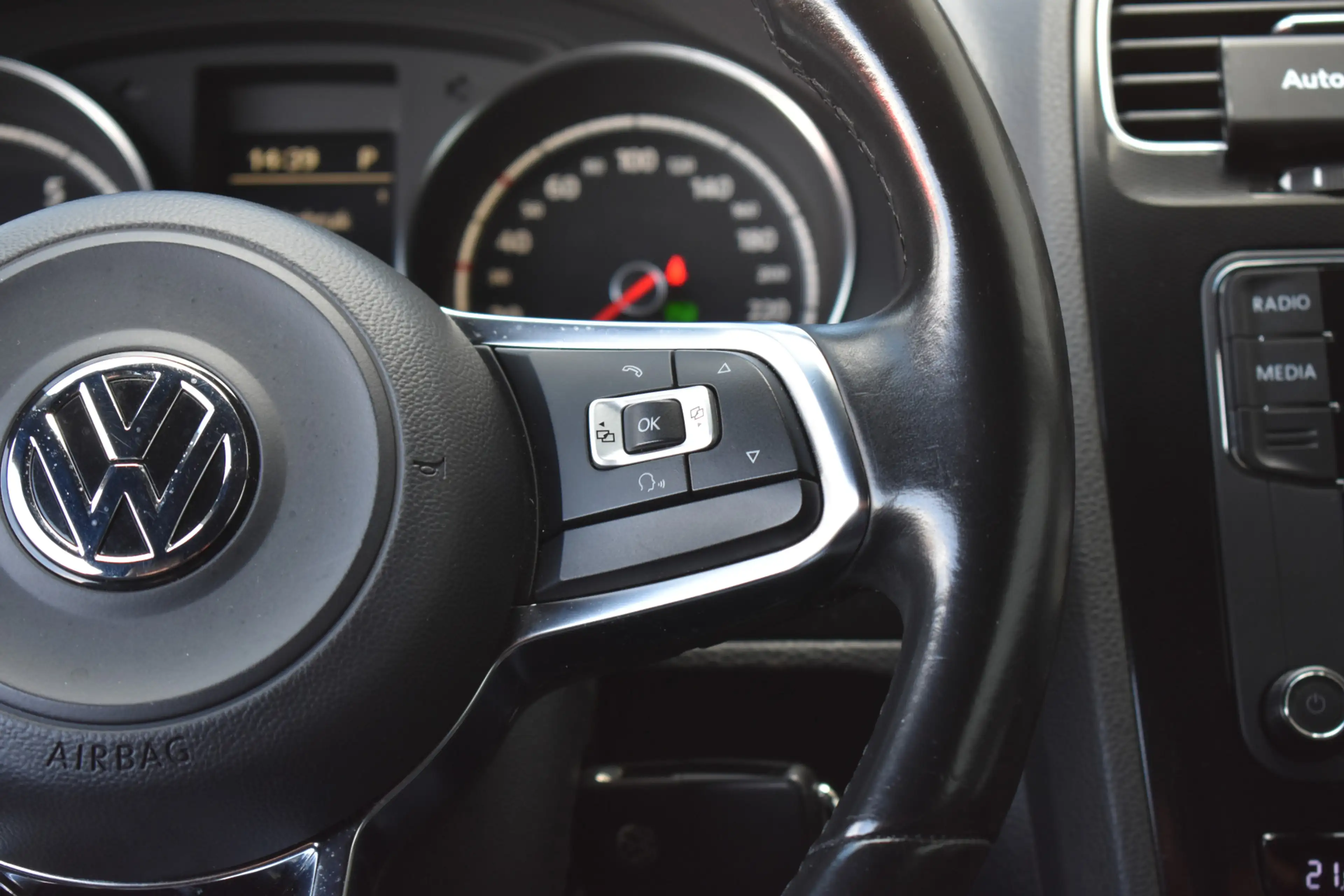 Volkswagen Scirocco 2.0 TSI Facelift LED/Bi-Xenon | DSG | Carplay | Ca — photo 30