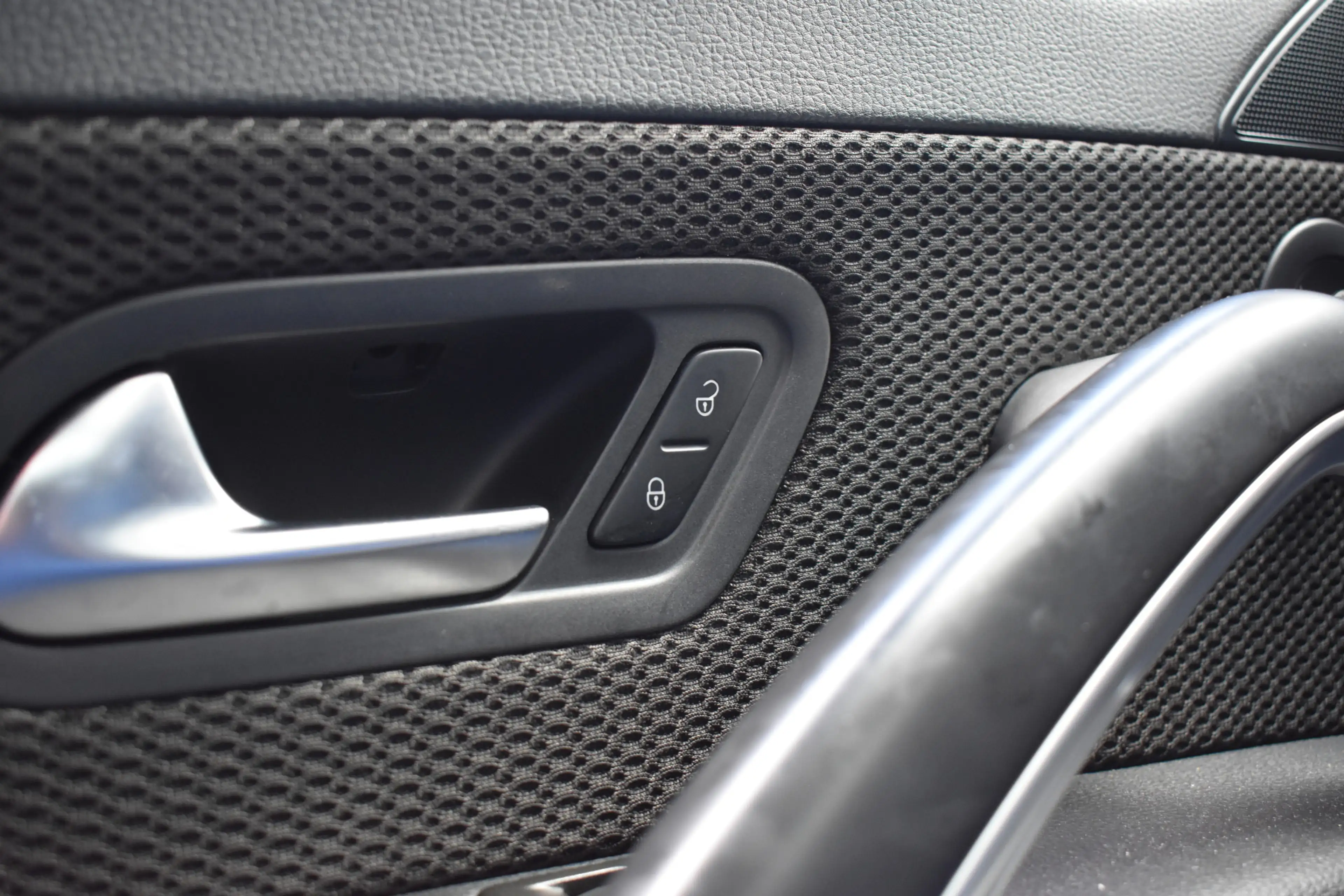 Volkswagen Scirocco 2.0 TSI Facelift LED/Bi-Xenon | DSG | Carplay | Ca — photo 17