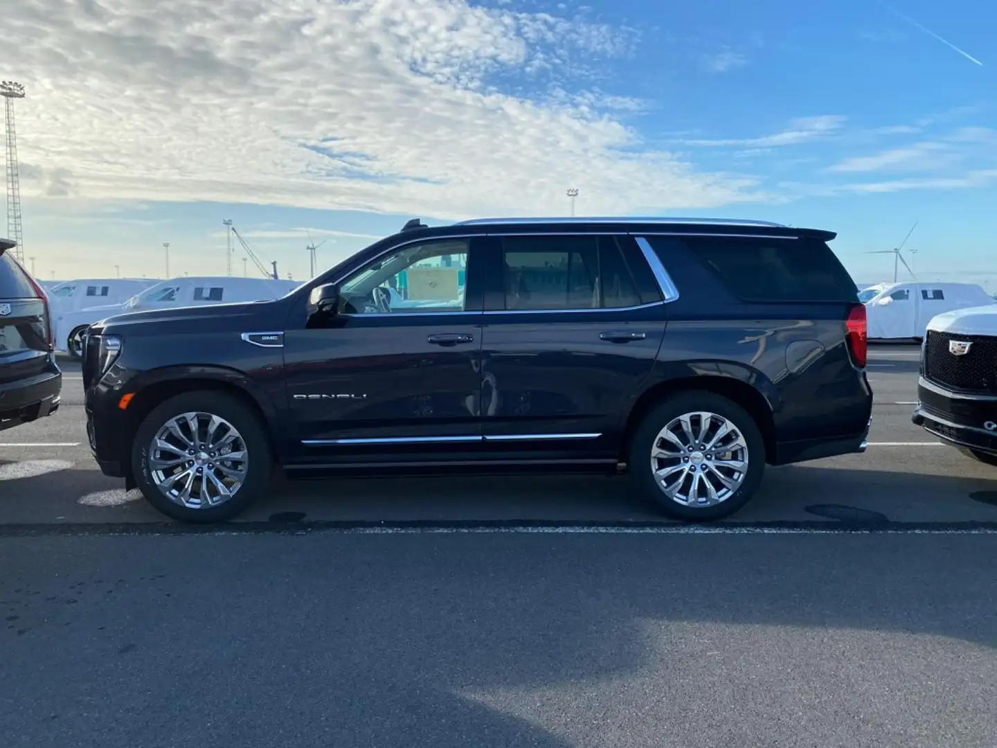 GMC Yukon Gris - 2