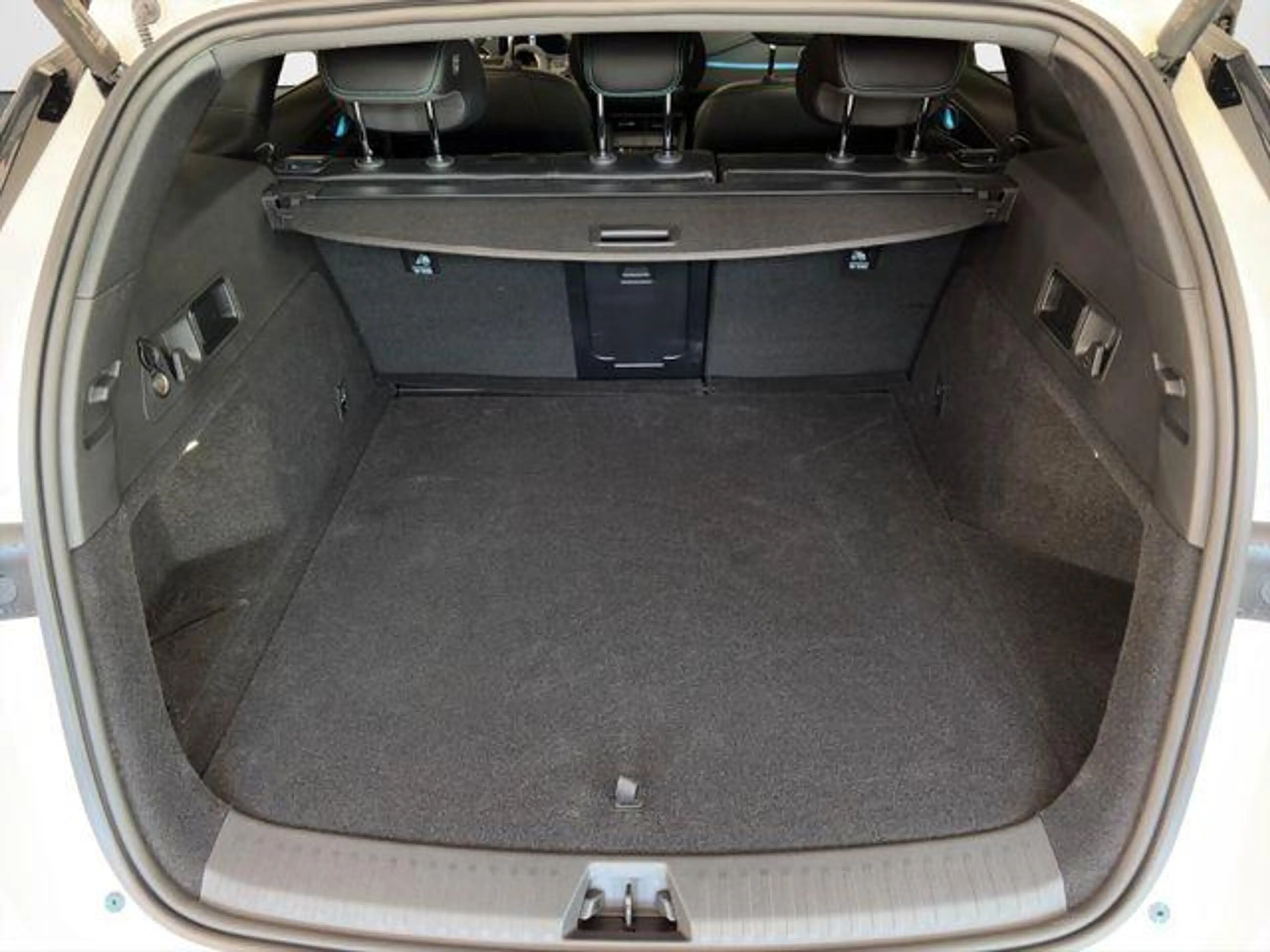 BYD Seal 6 DM-i TOURING Comfort/360°/HUD/SHZ/PANO-DA 135 k... — photo 11