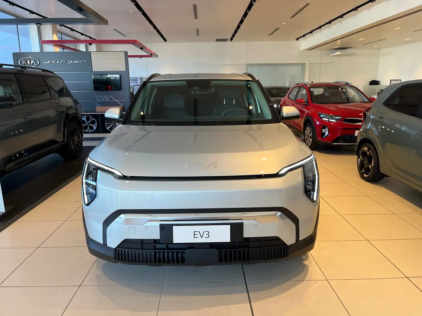Kia EV3 Standard Range 58kWh 204cv EARTH - Promo K-Lease Beige - 2