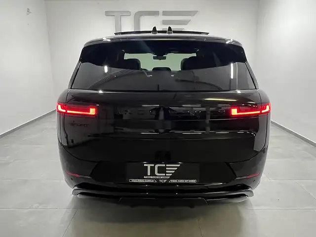 Land Rover Range Rover Sport view 6