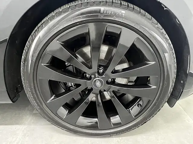 Land Rover Range Rover Sport view 9