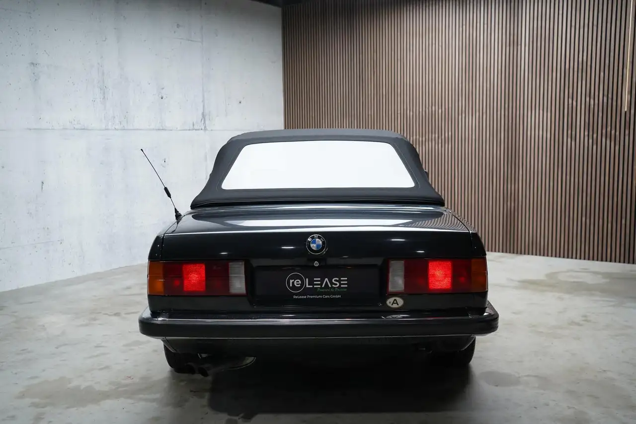 BMW 325 i Cabrio OLDTIMER, foto 7