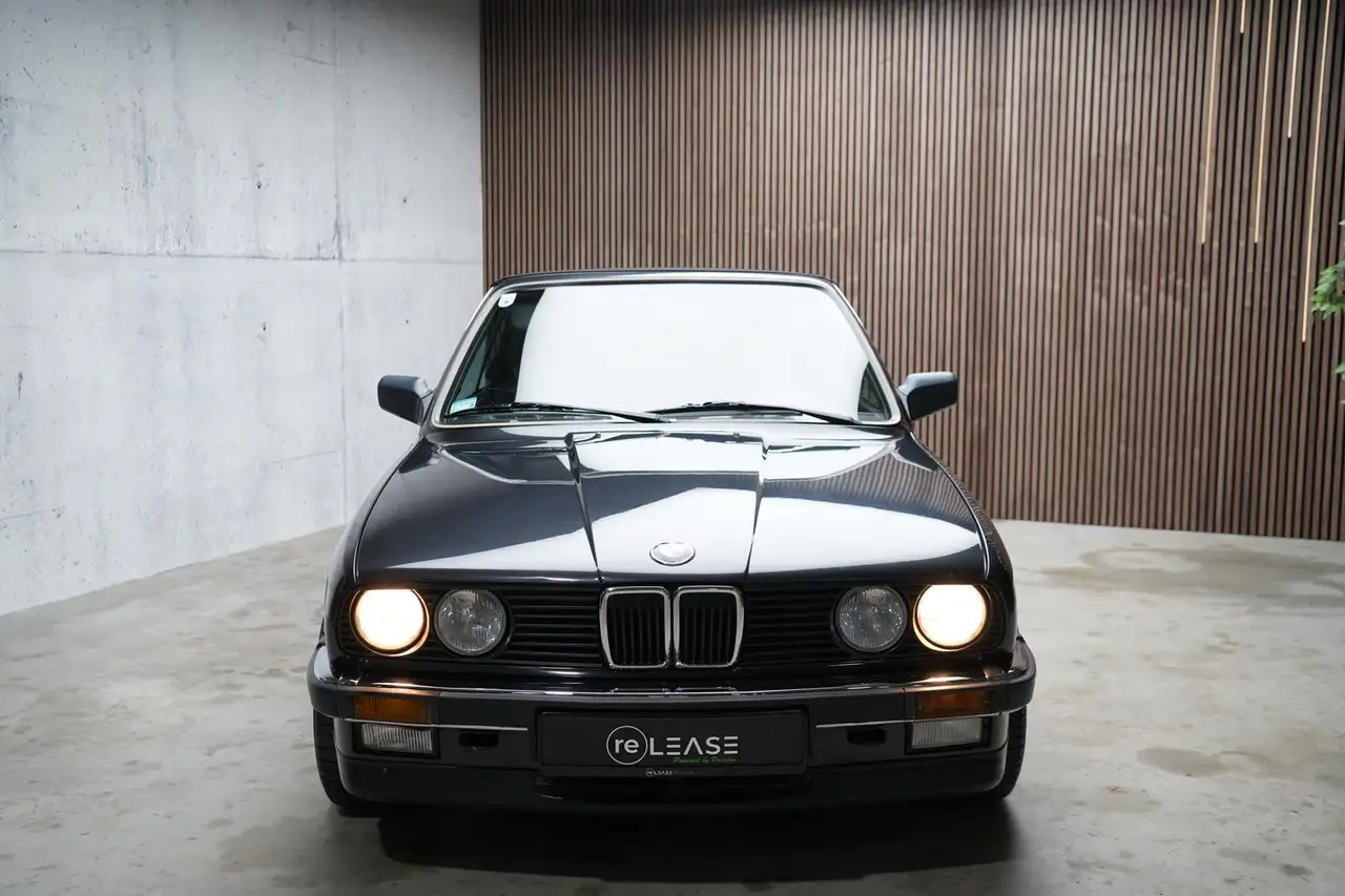 BMW 325 i Cabrio OLDTIMER, foto 3