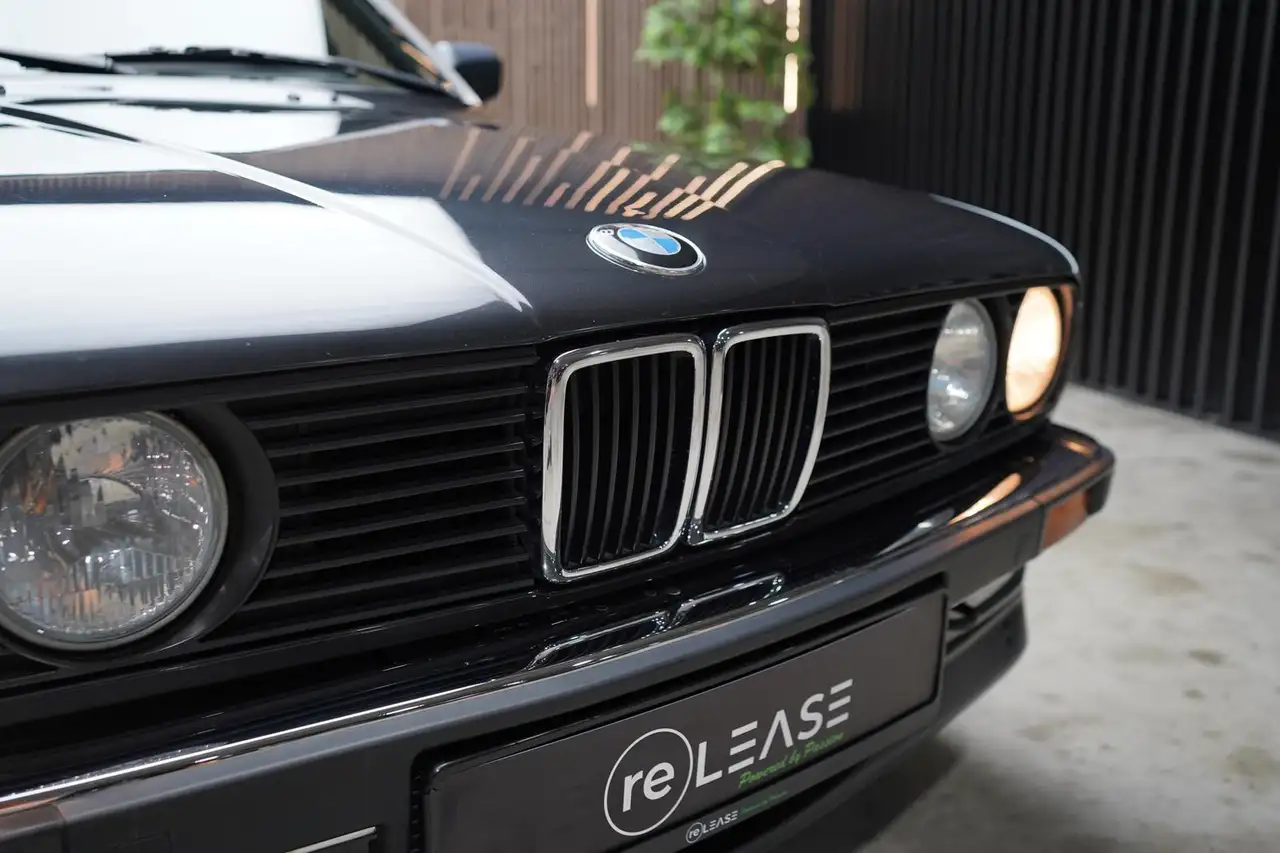 BMW 325 i Cabrio OLDTIMER, foto 5