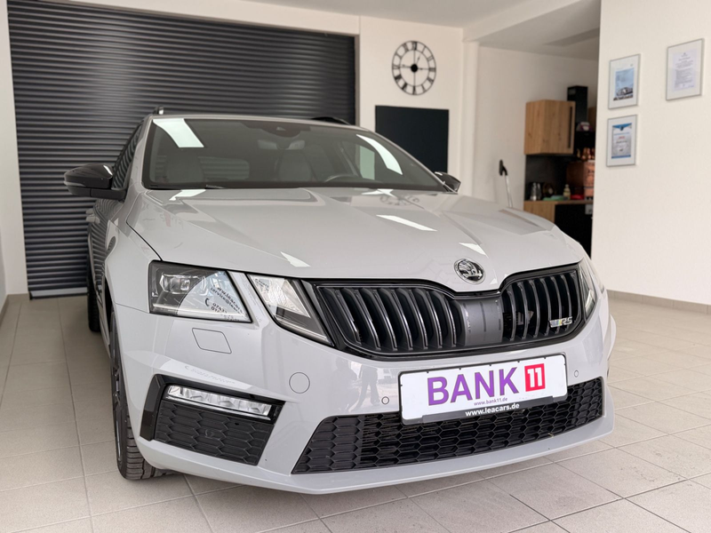 Skoda Octavia Combi RS 2.0TSI 230PS/AHK/Canton — photo 9