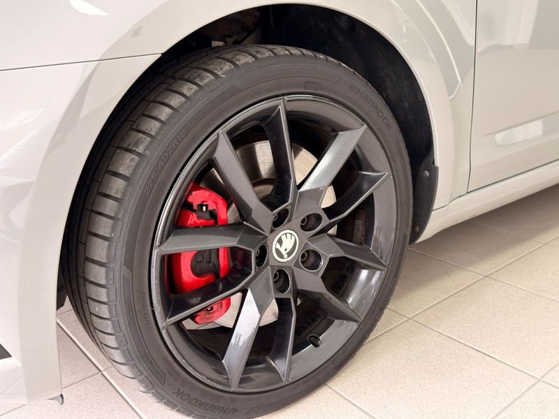 Skoda Octavia Combi RS 2.0TSI 230PS/AHK/Canton — photo 7
