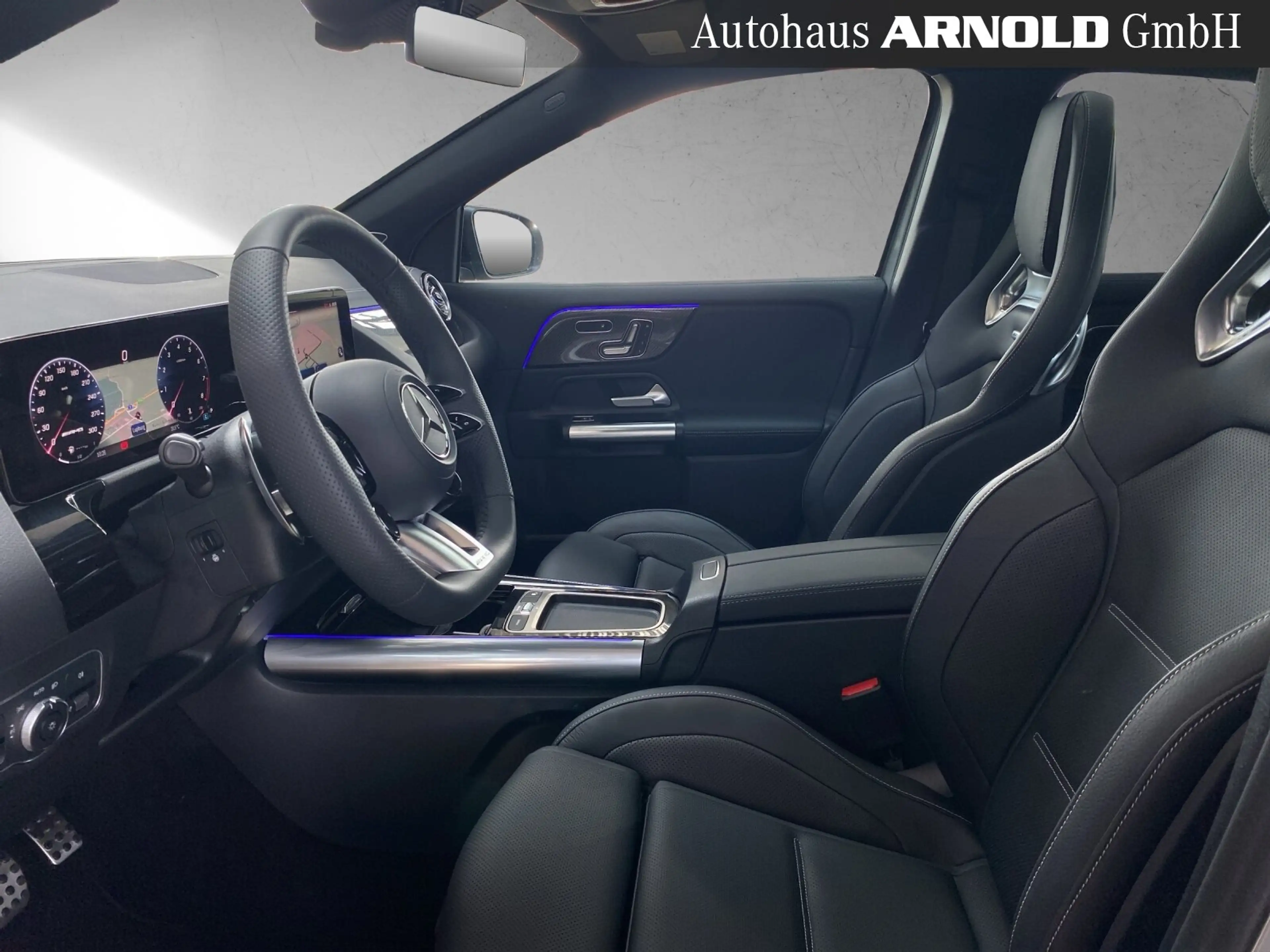 Mercedes-Benz GLA 45 AMG Mercedes-AMG GLA 45 S 4M+ Pano HUD 360 Perf-Sitz — photo 8