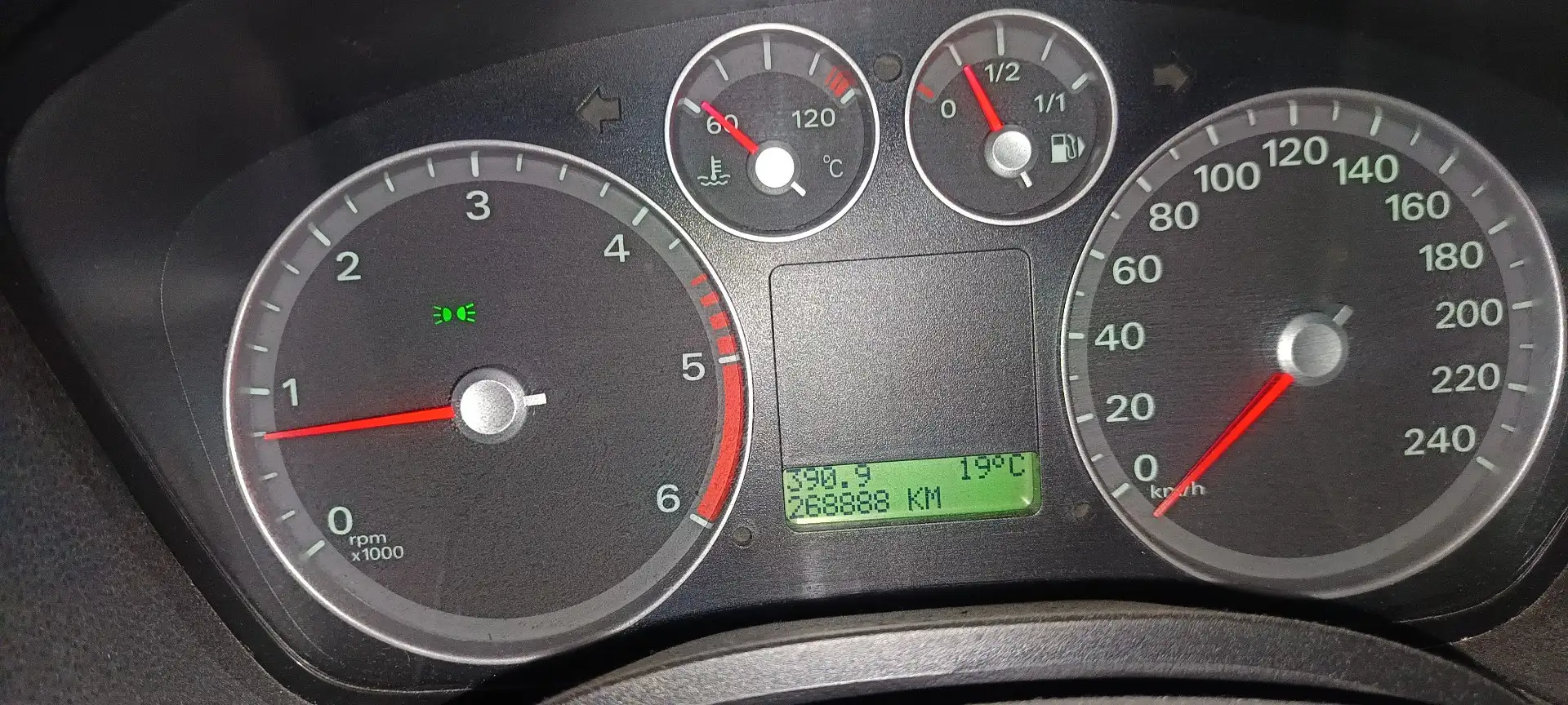 Ford Focus Focus Sedán 1.8TDCi Ghia Ghia Azul - 1